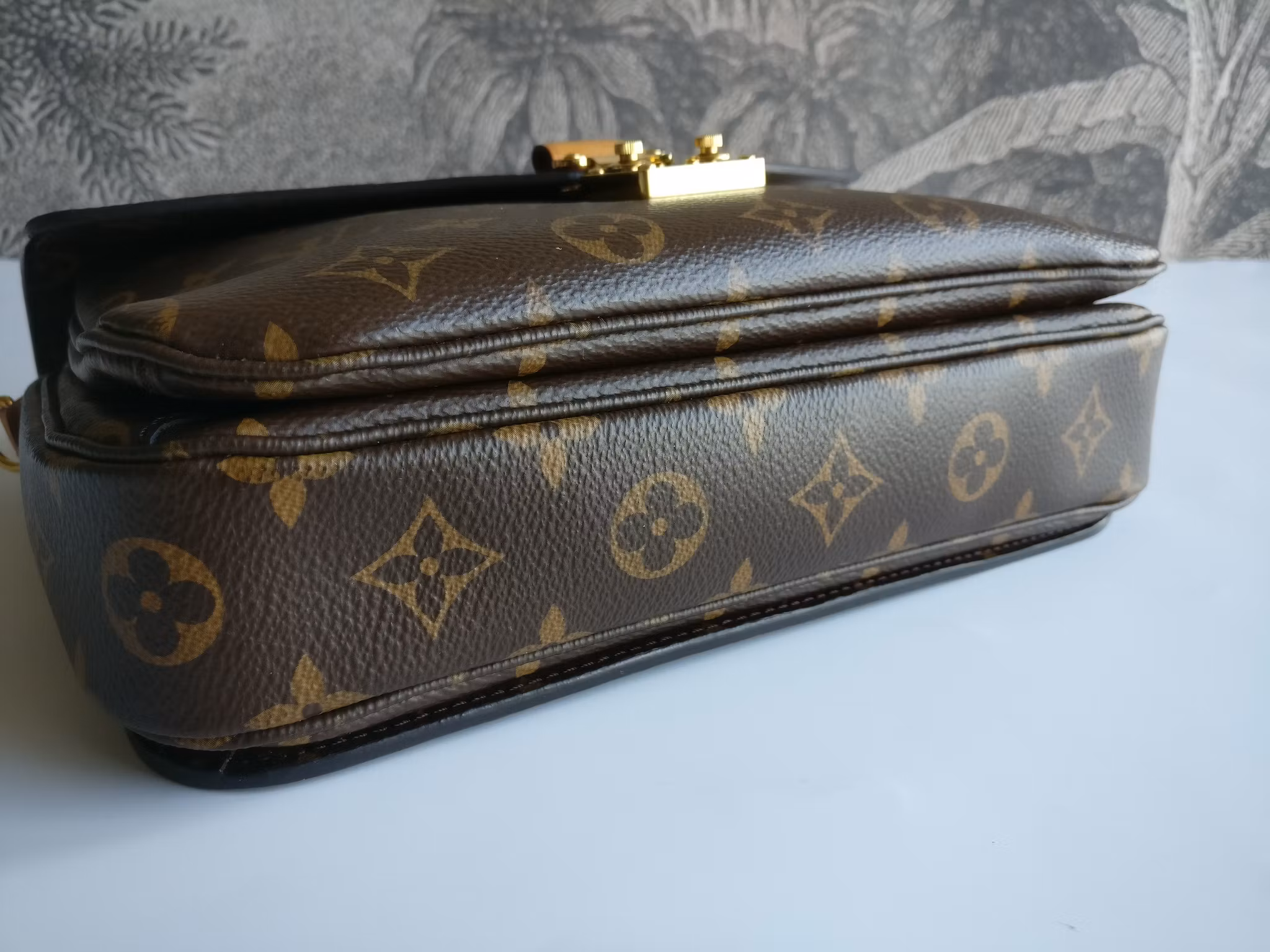 Louis Vuitton Pochette Metis