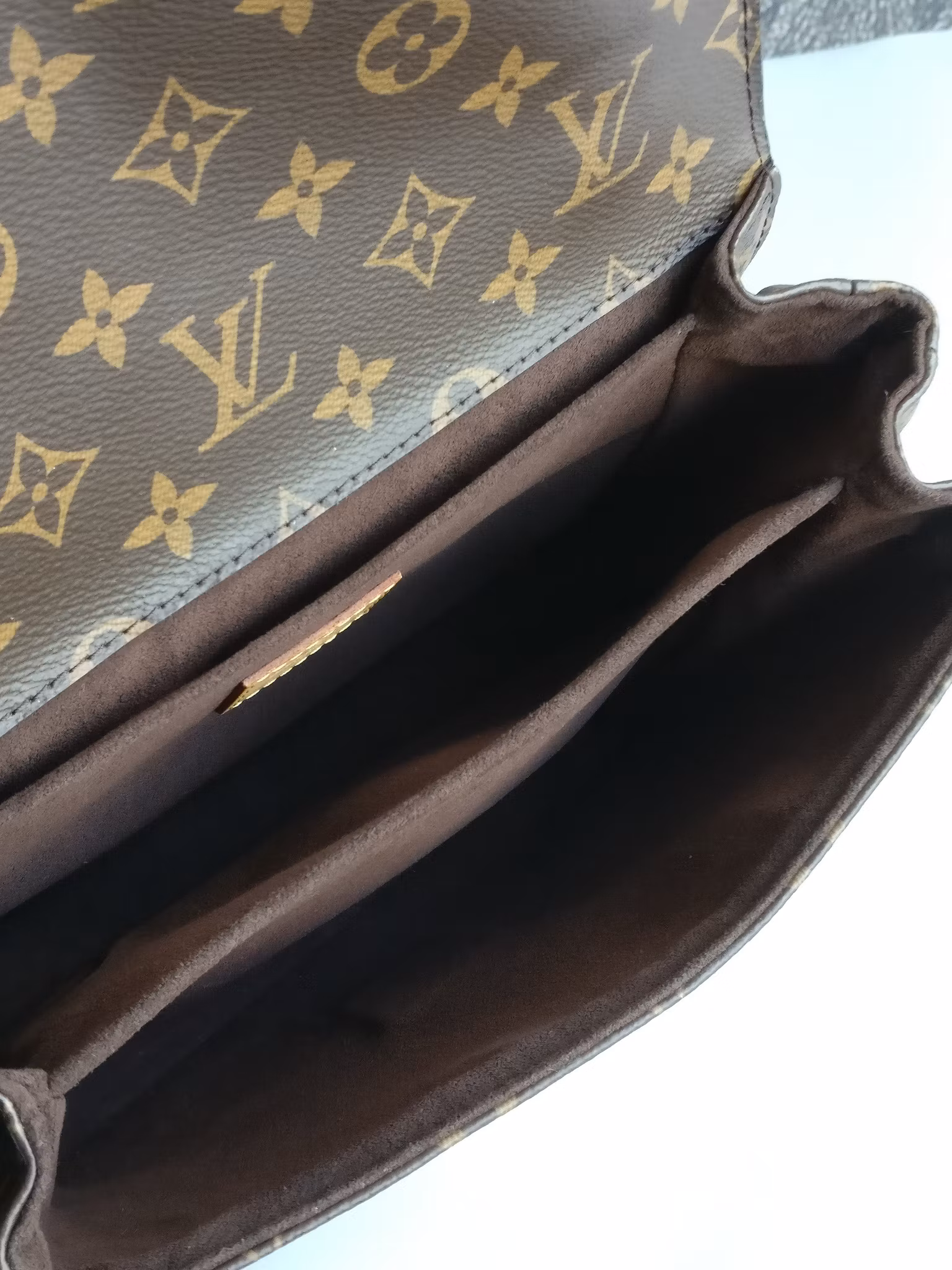 Louis Vuitton Pochette Metis