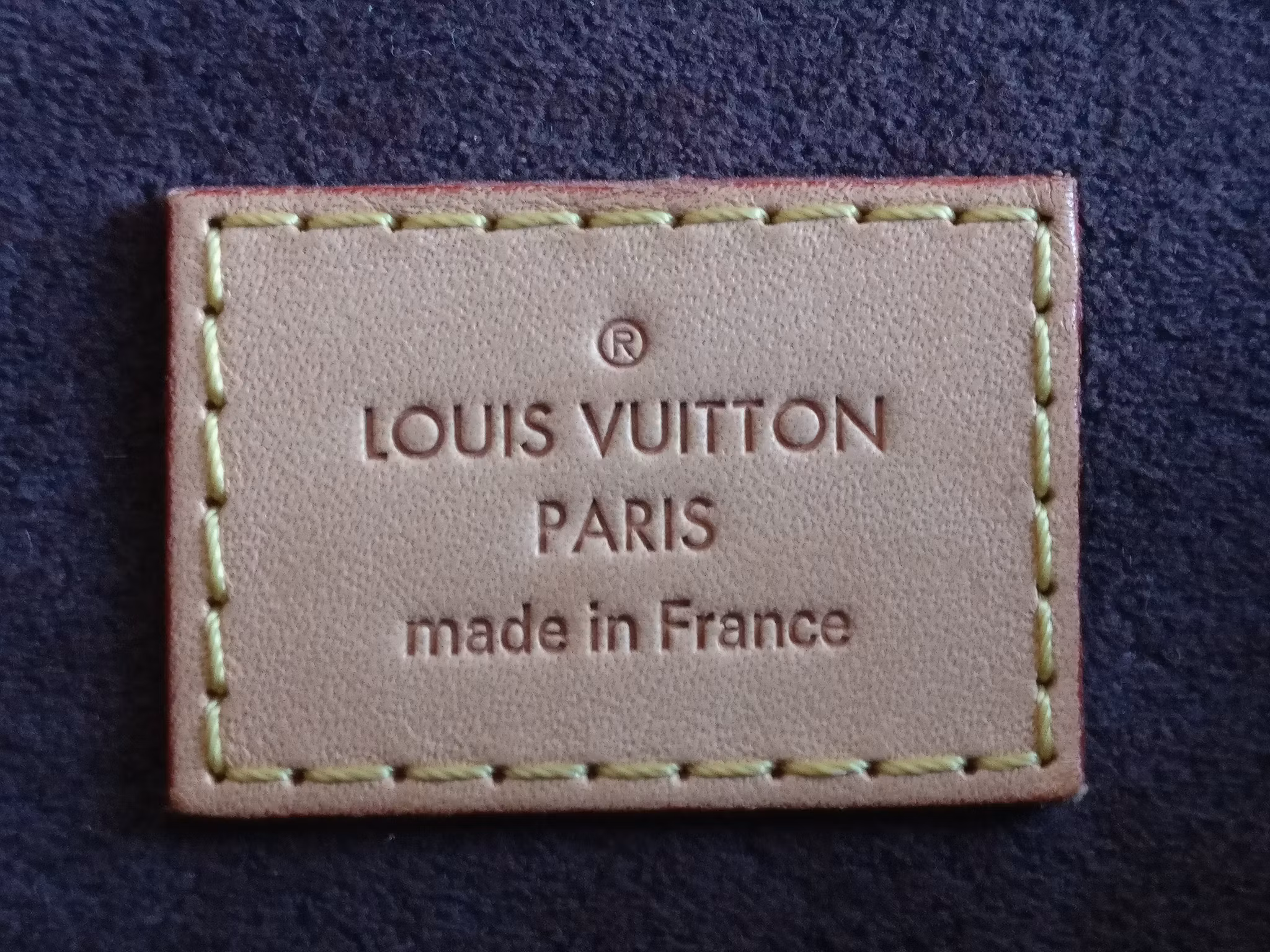 Louis Vuitton Pochette Metis