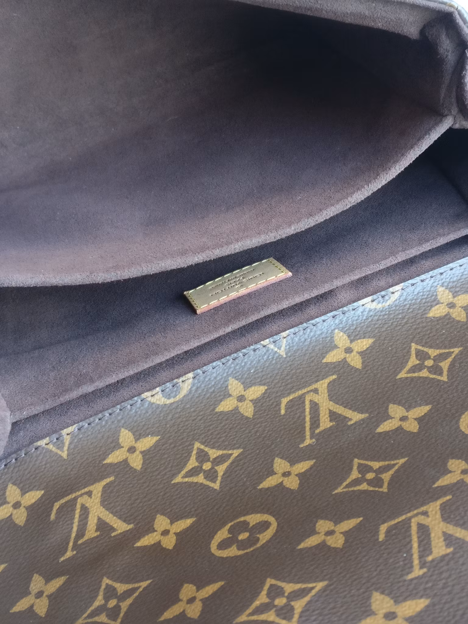 Louis Vuitton Pochette Metis