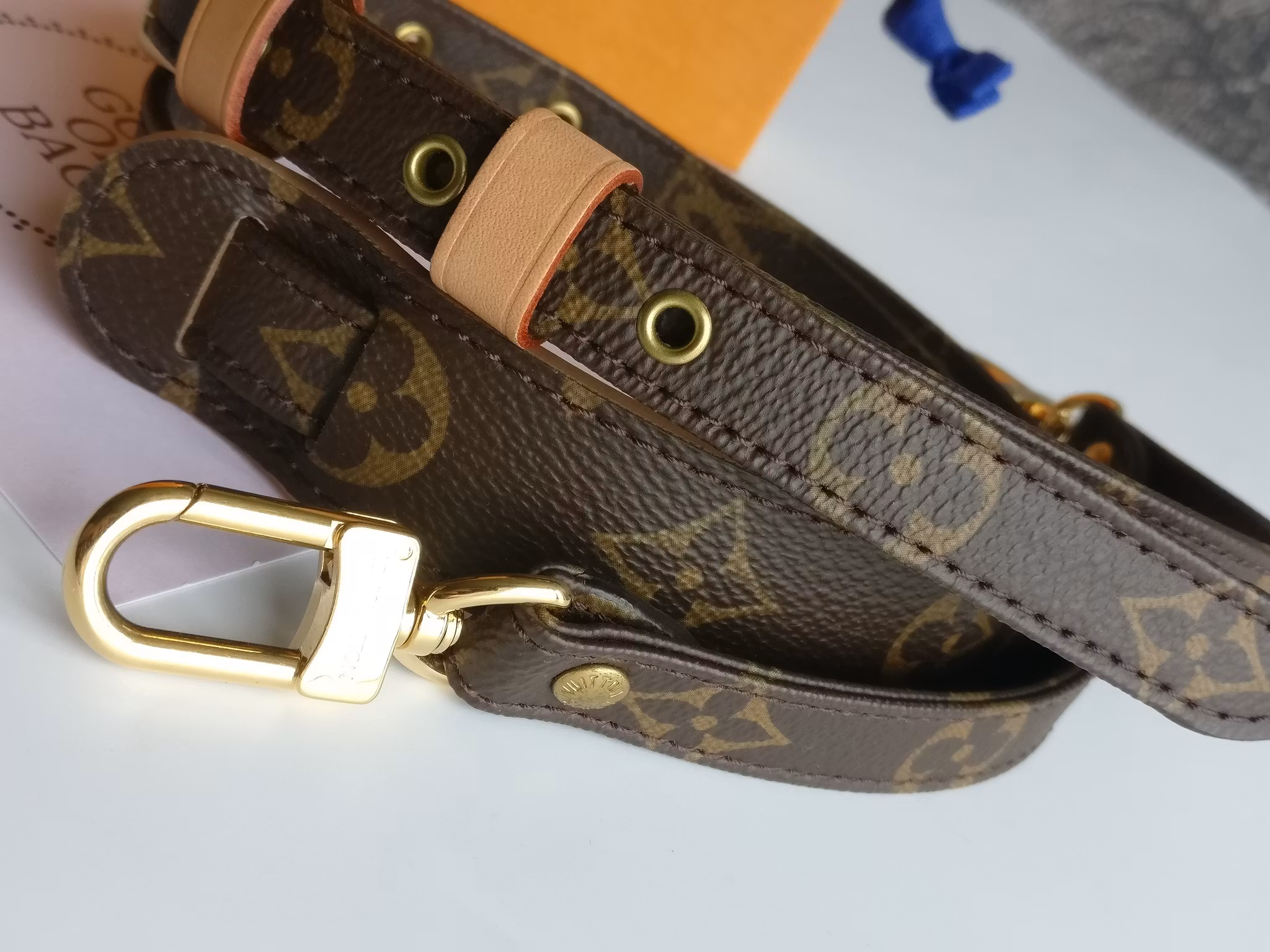 Louis Vuitton Shoulder strap