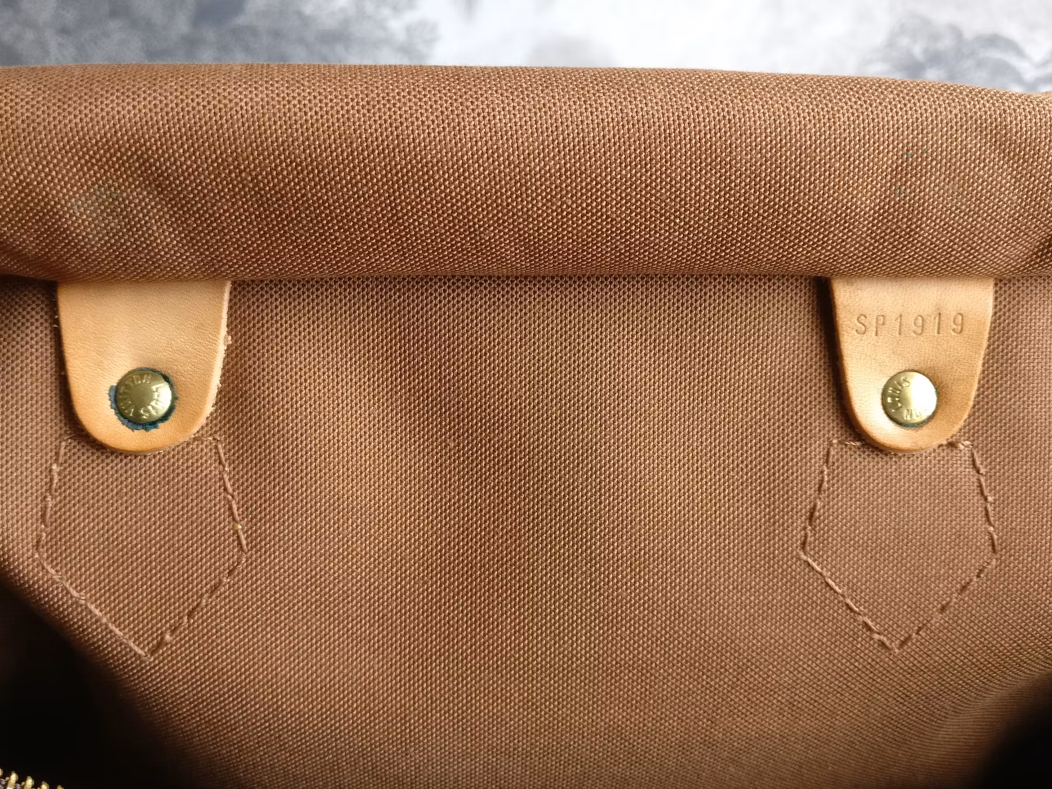 Louis Vuitton Speedy 40