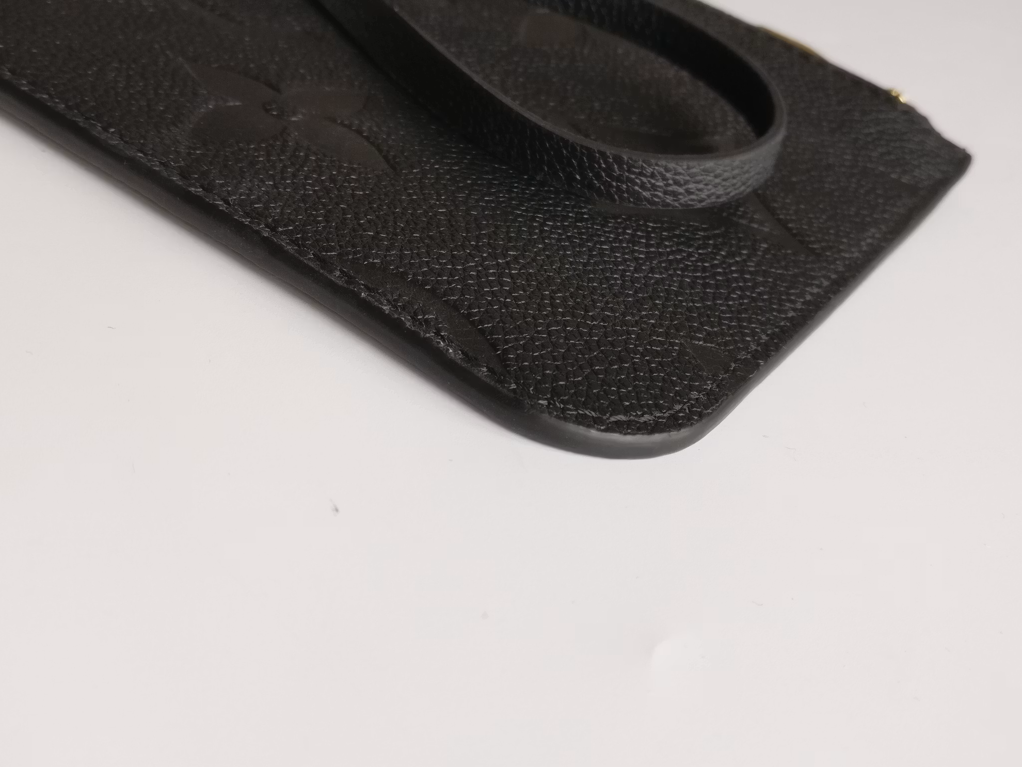Louis Vuitton Neverfull empreinte clutch