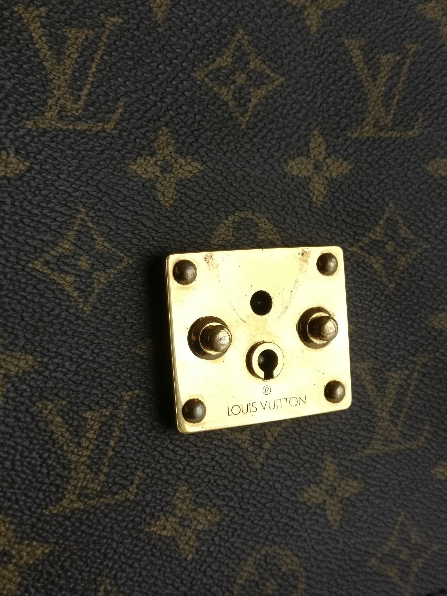 Louis Vuitton Porte Documents Bandouliere