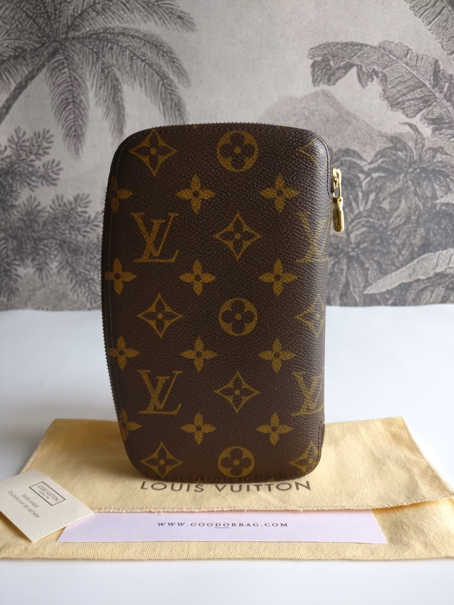 Louis Vuitton Geode Travel Case Organizer
