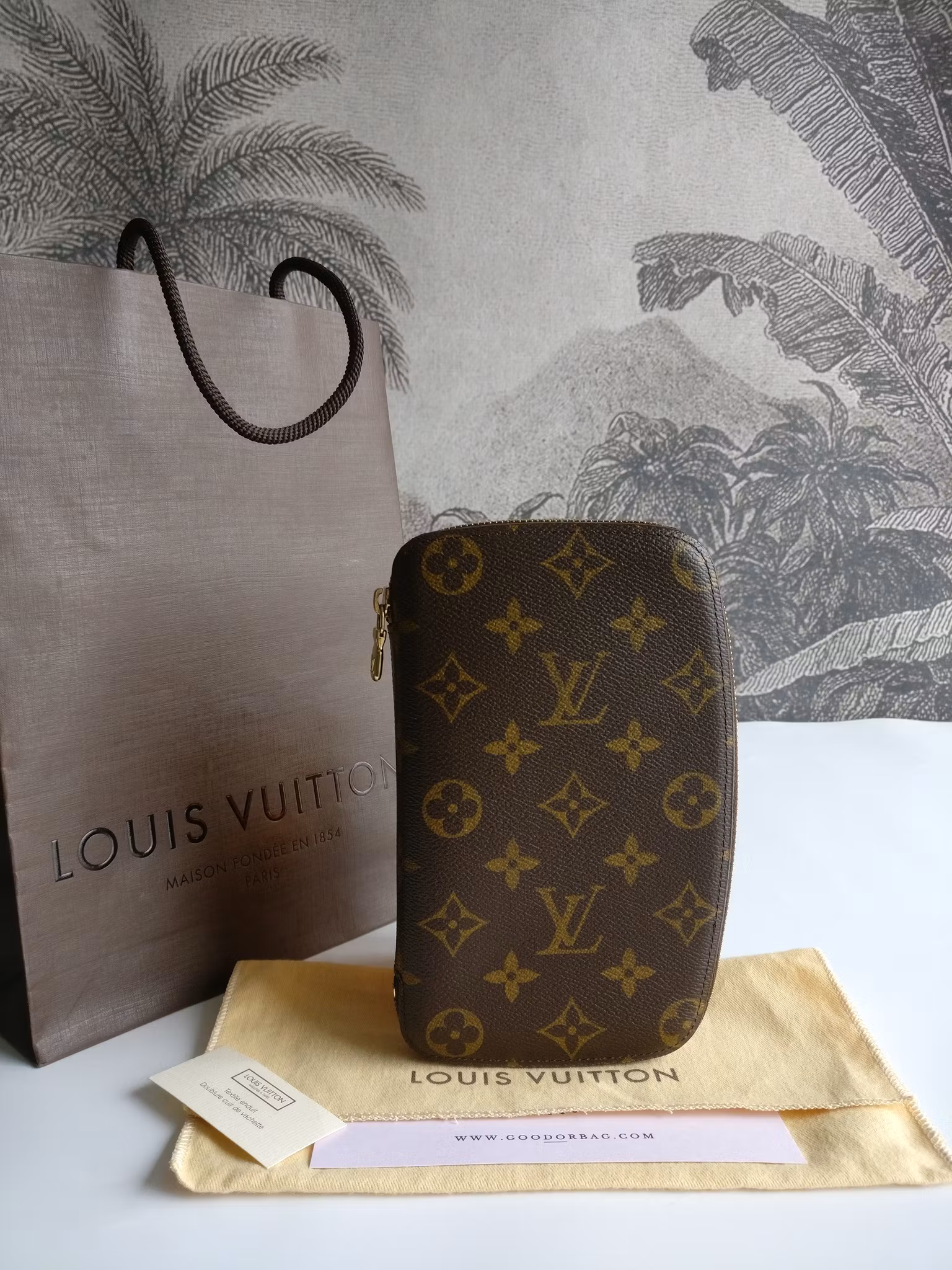 Louis Vuitton Geode Travel Case Organizer