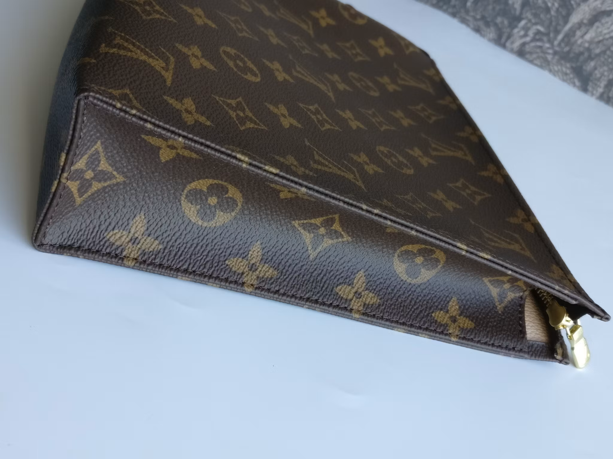 Louis Vuitton Toiletry Pouch 26