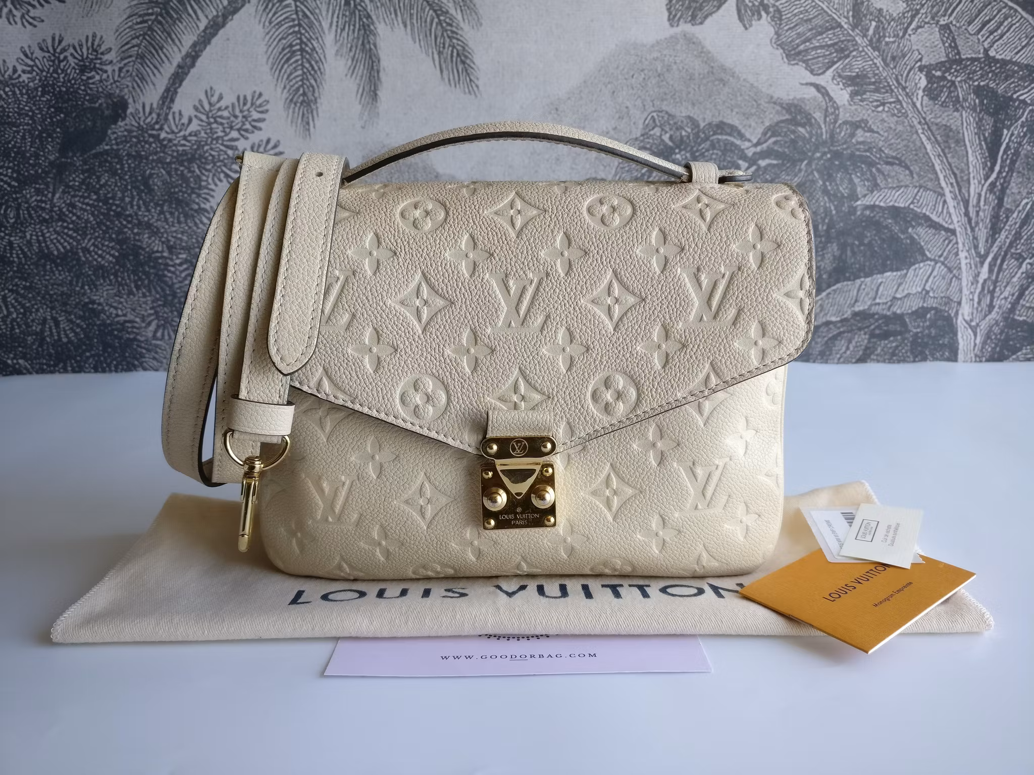 Louis Vuitton Pochette Metis empreinte