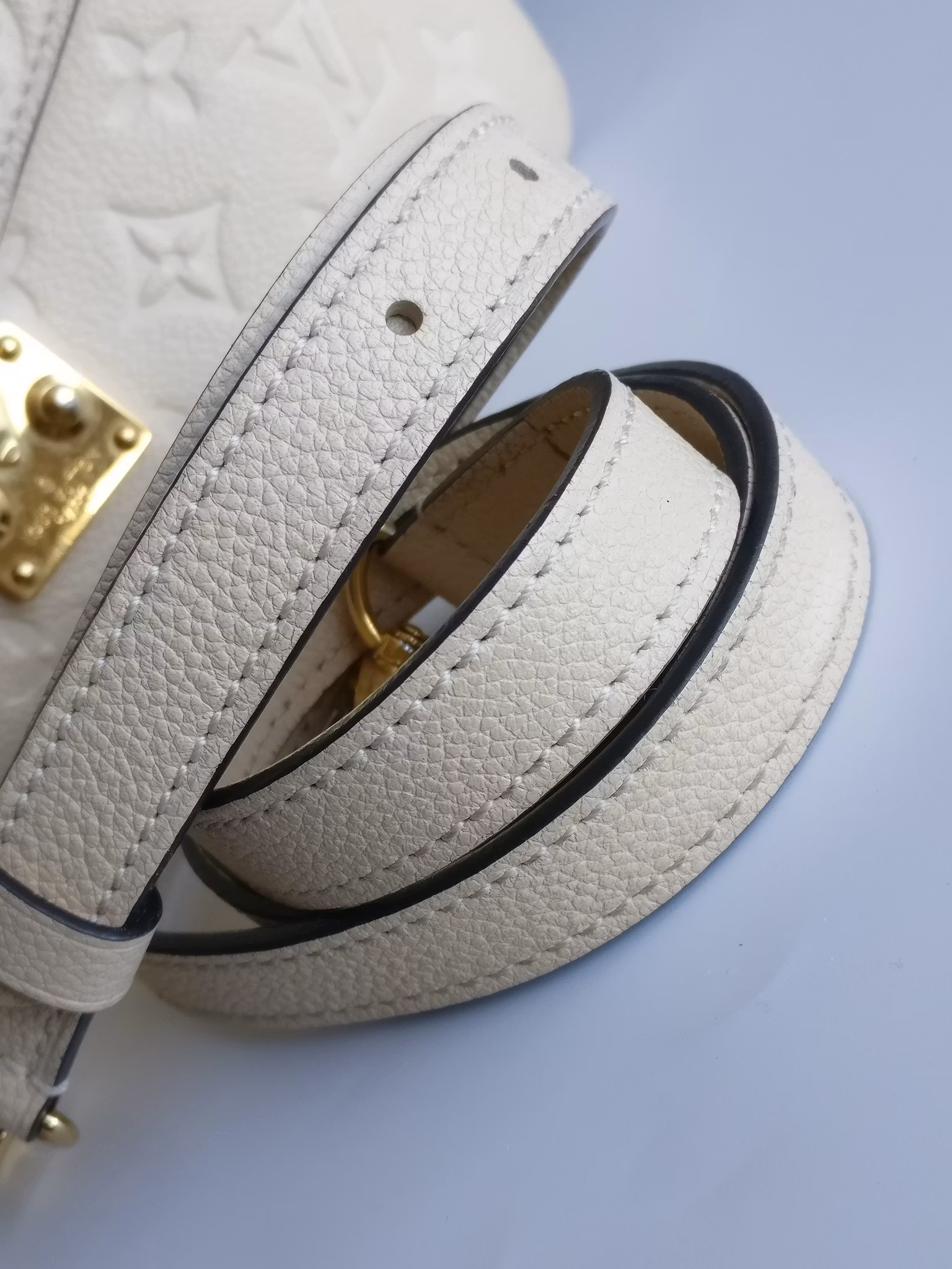 Louis Vuitton Pochette Metis empreinte