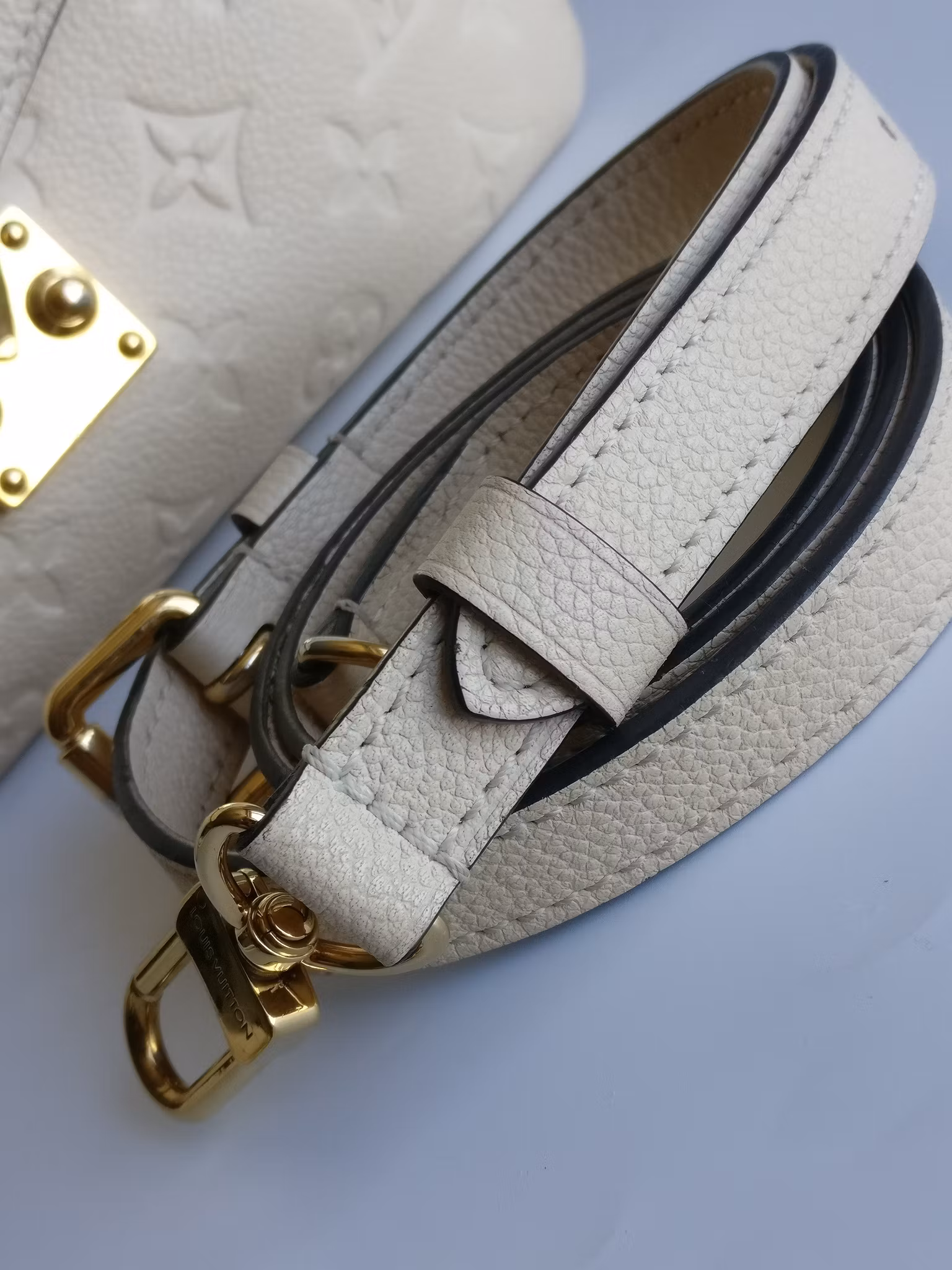 Louis Vuitton Pochette Metis empreinte