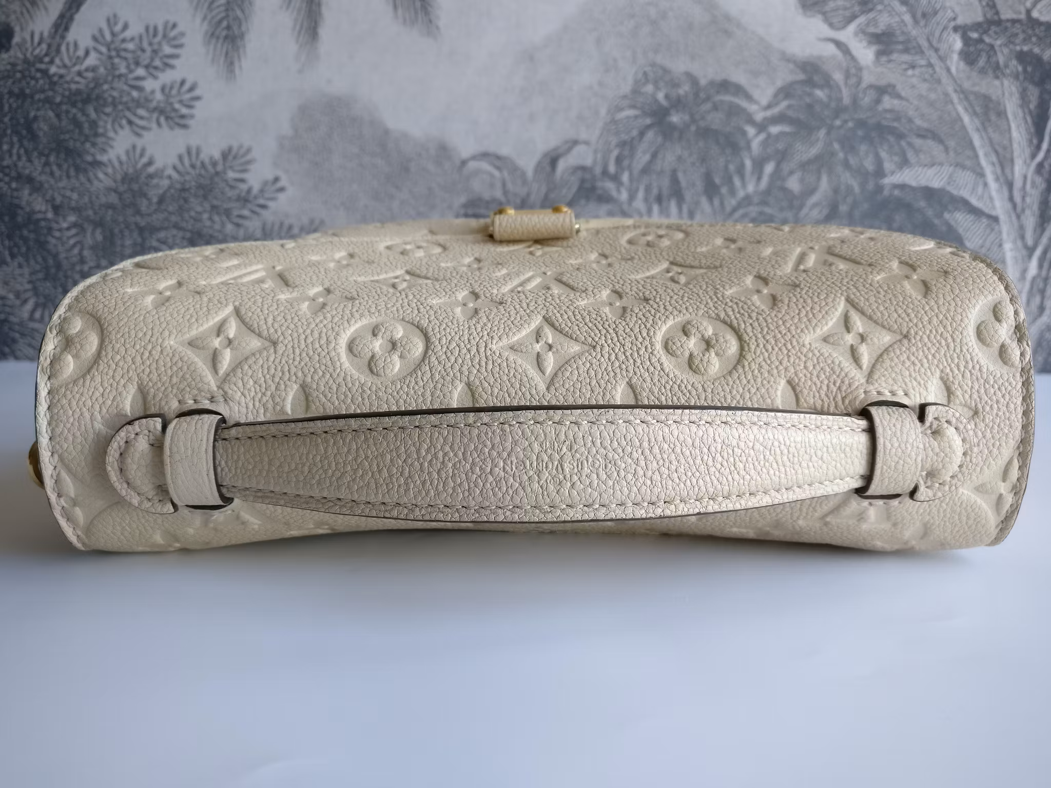 Louis Vuitton Pochette Metis empreinte