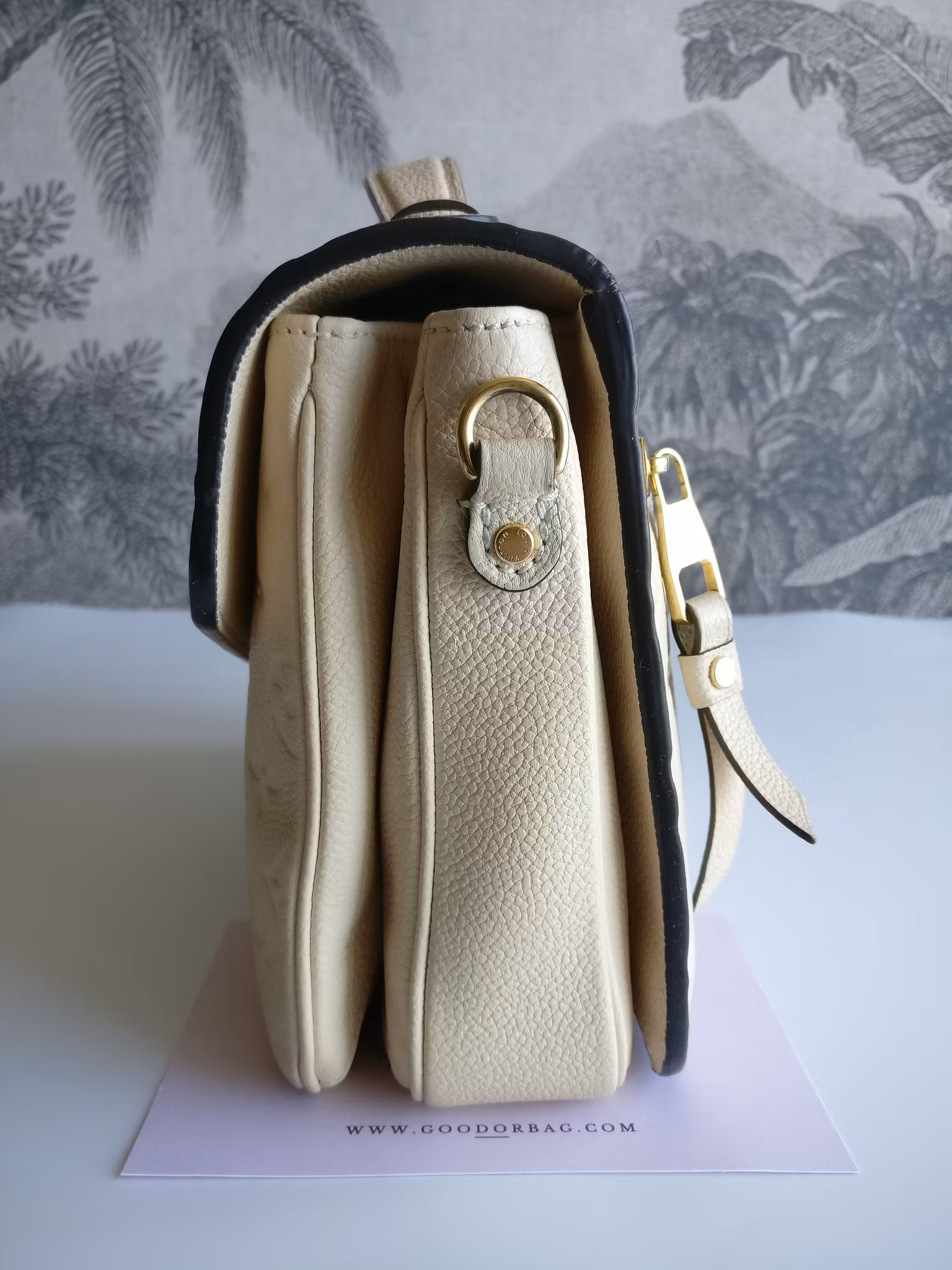 Louis Vuitton Pochette Metis empreinte