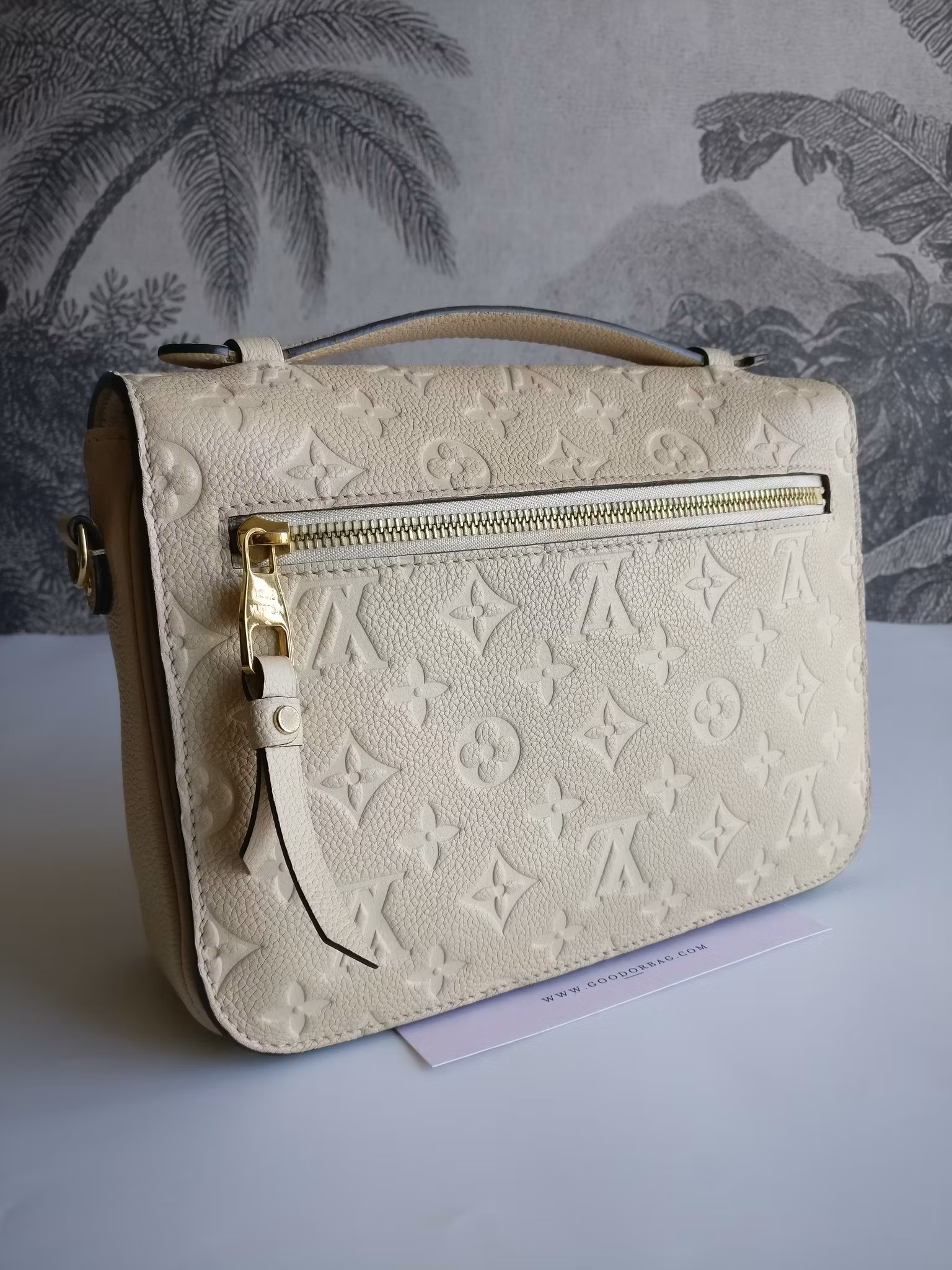 Louis Vuitton Pochette Metis empreinte