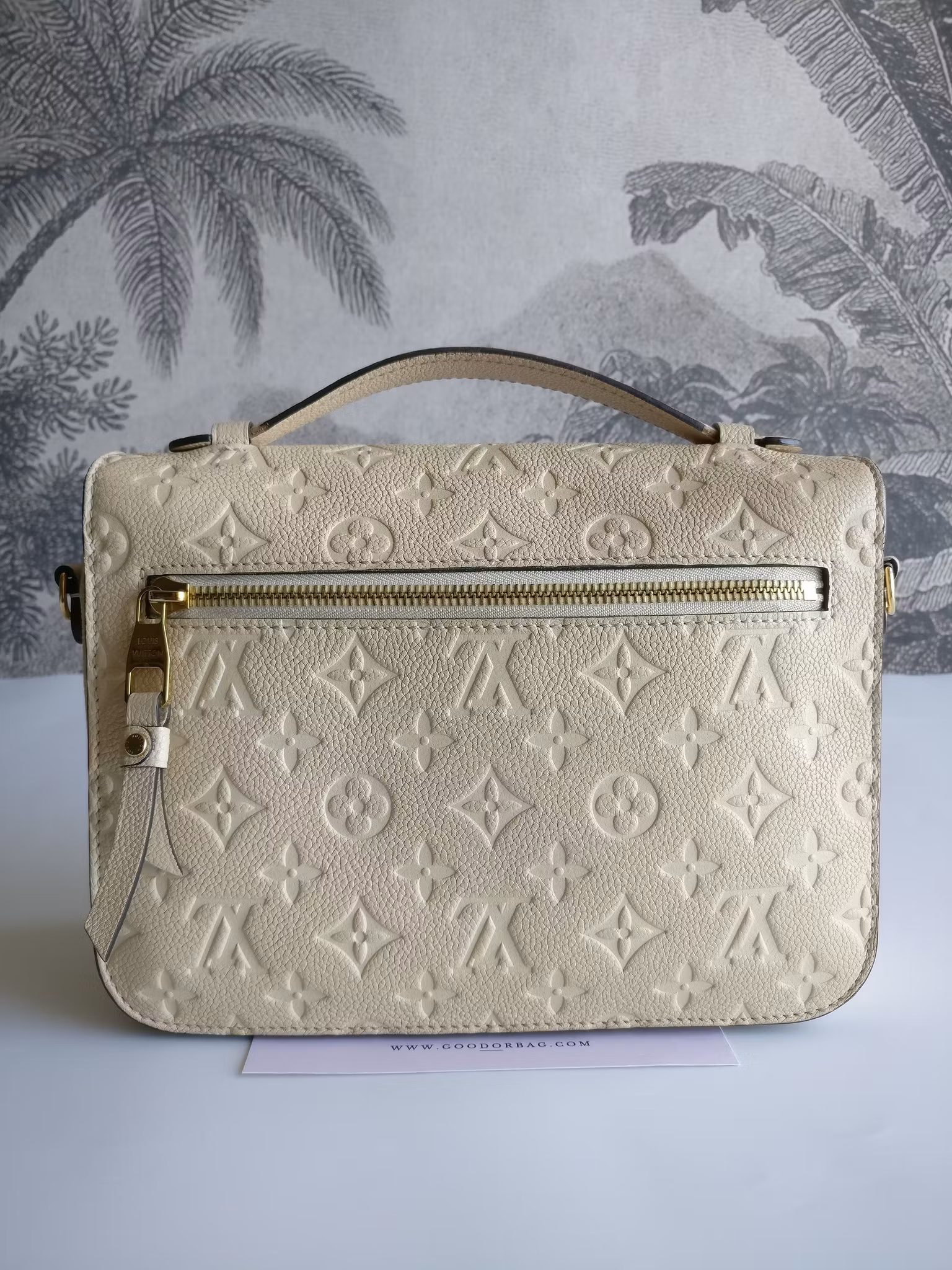 Louis Vuitton Pochette Metis empreinte