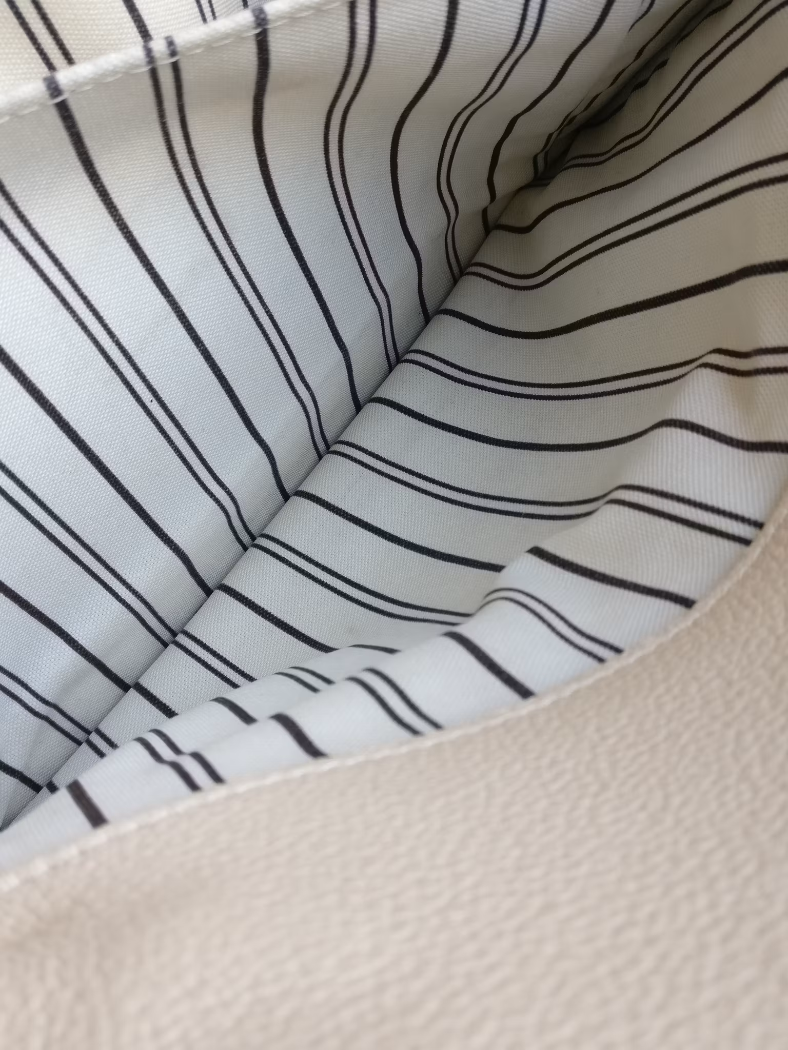 Louis Vuitton Pochette Metis empreinte