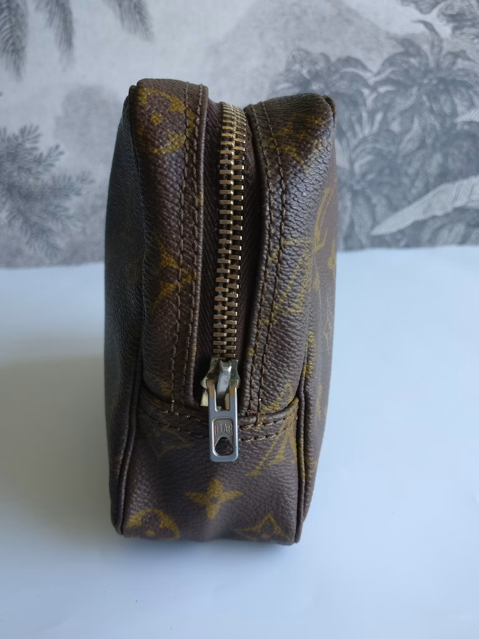 Louis Vuitton Trousse Toilette 23