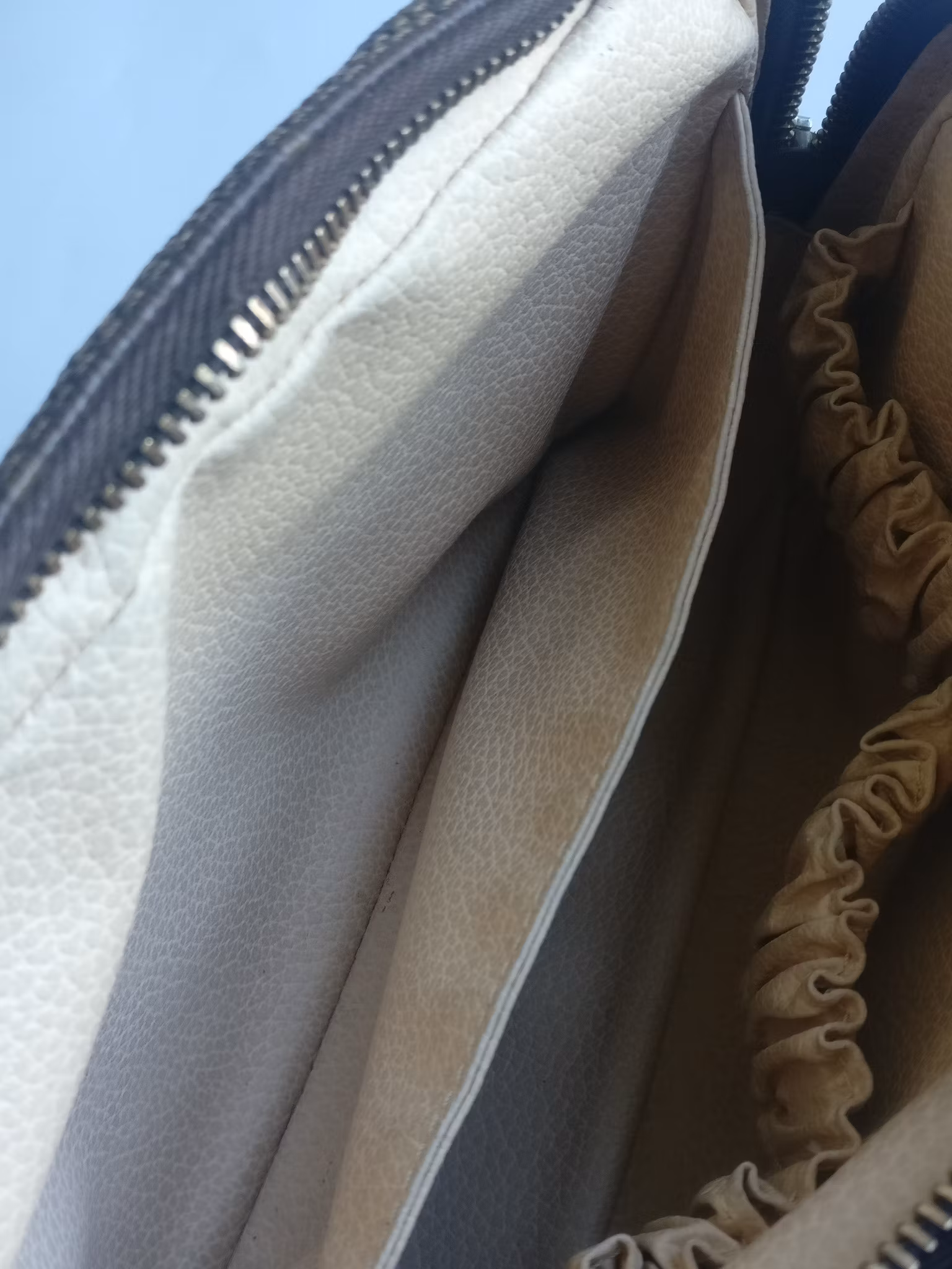 Louis Vuitton Trousse Toilette 23