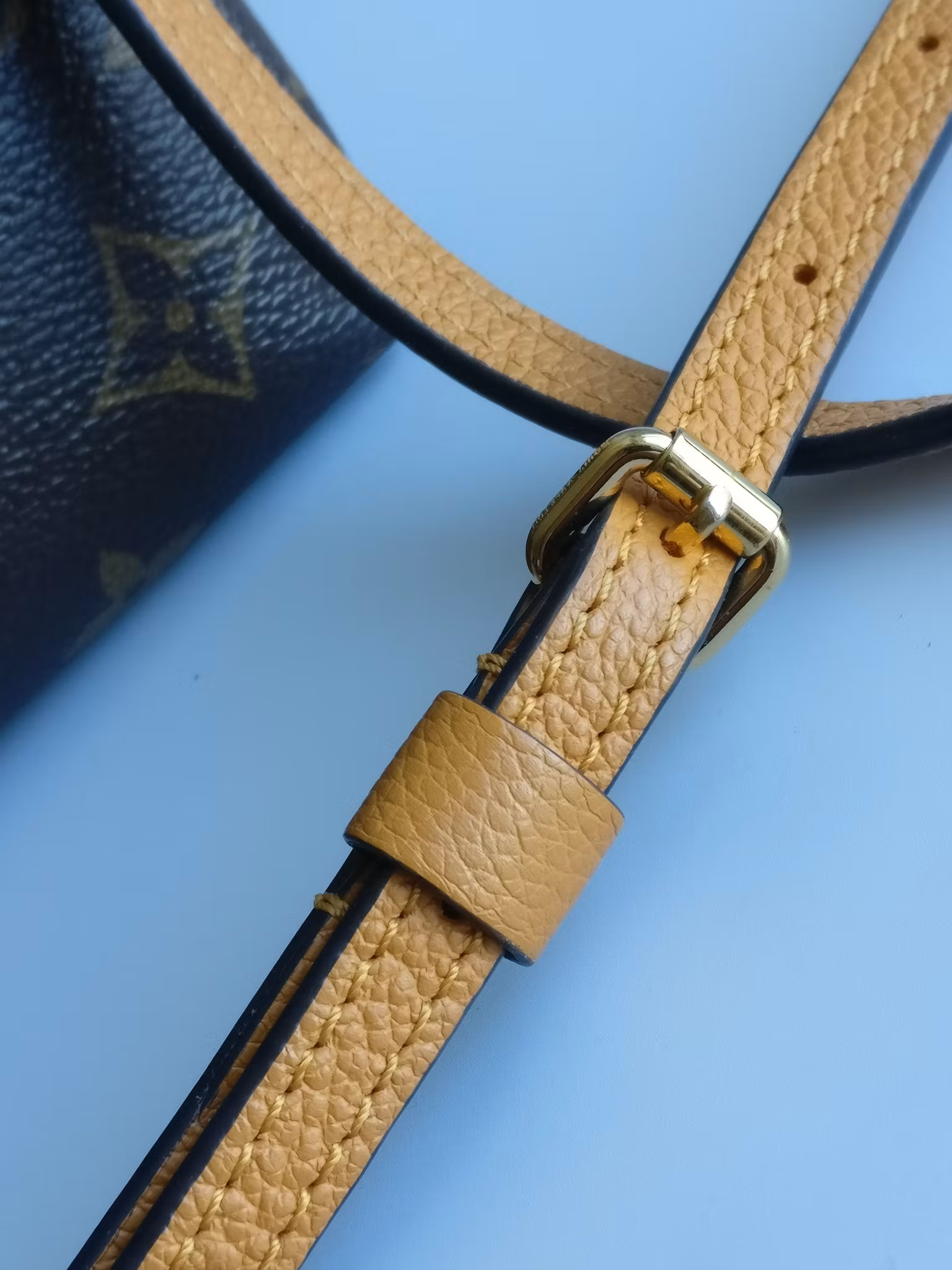 Louis Vuitton Pochette Pallas Uniformes