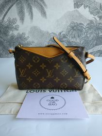 Louis Vuitton Pochette Pallas Uniformes