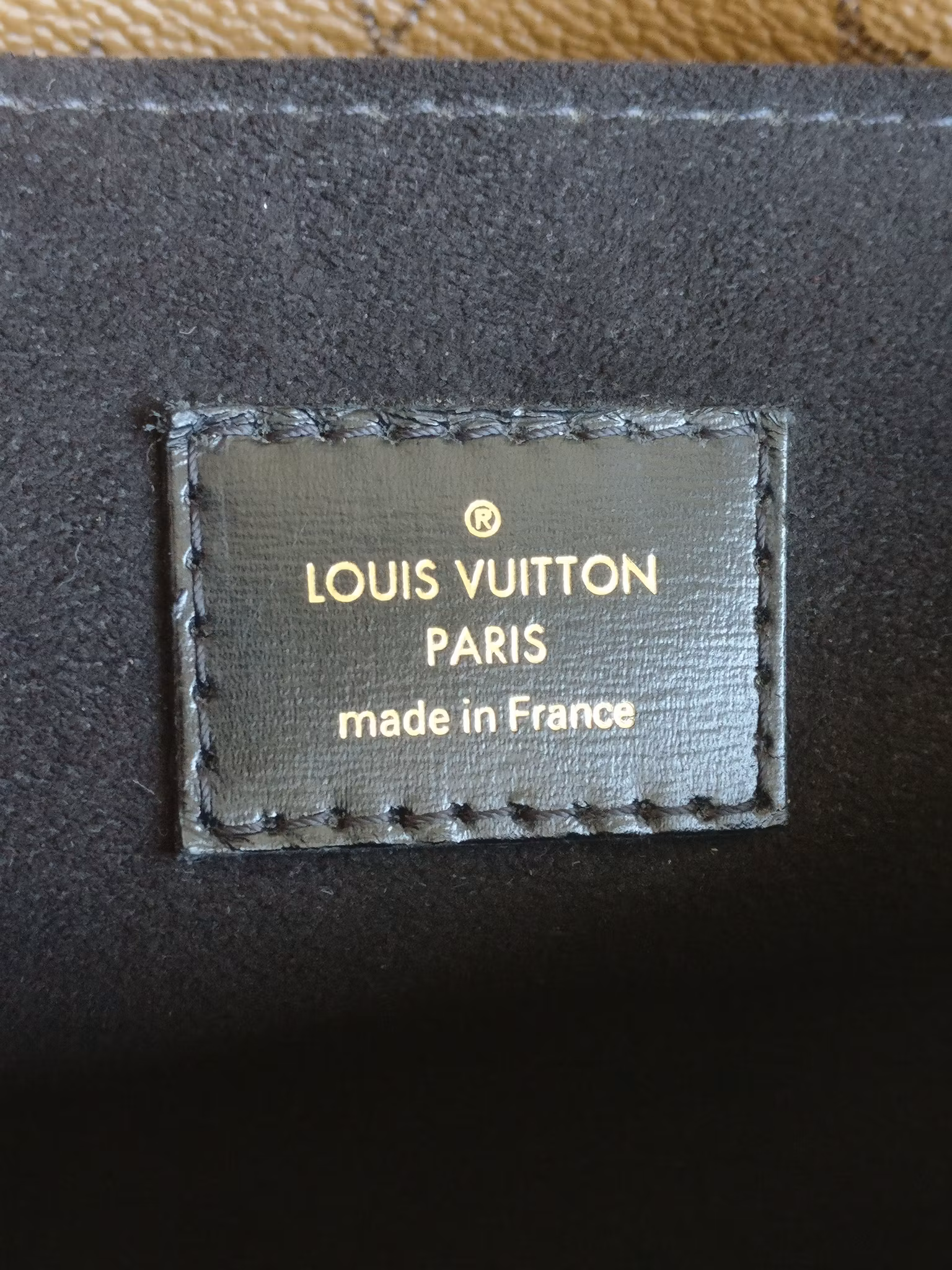 Louis Vuitton Pochette Metis Reverse Monogram