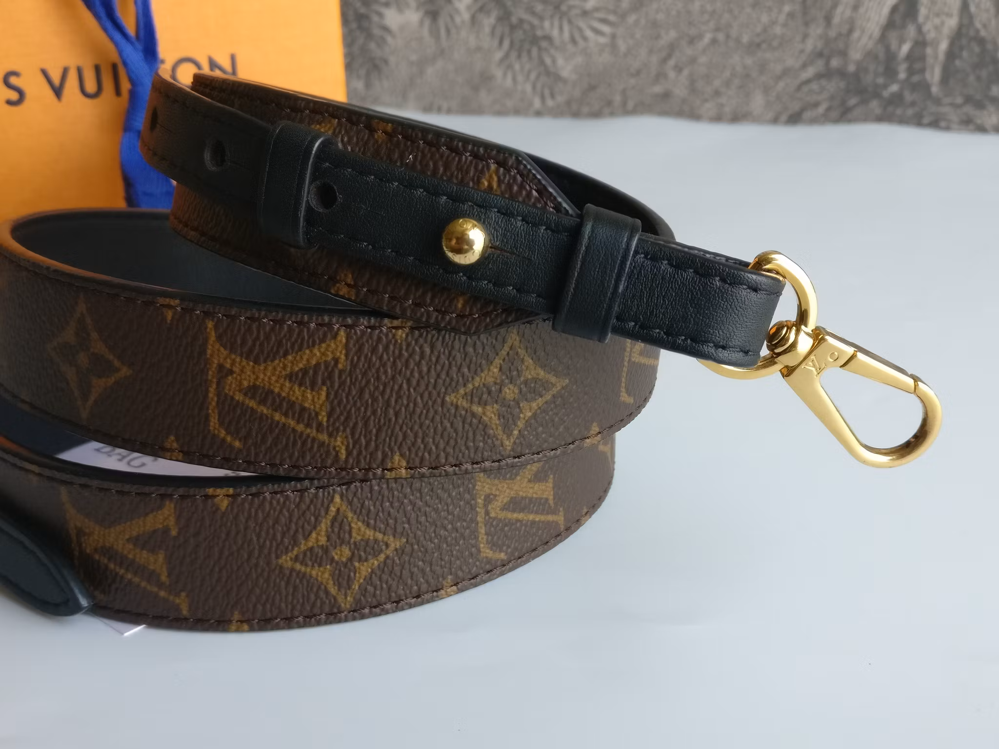 Louis Vuitton Bandouliere XL shoulder strap