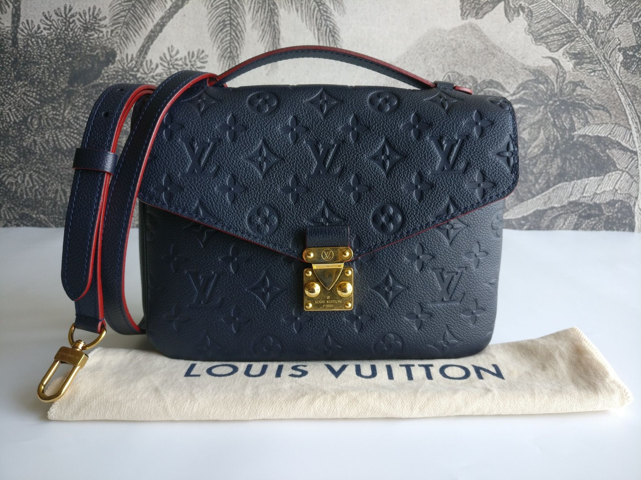Louis Vuitton Pochette Metis empreinte blue
