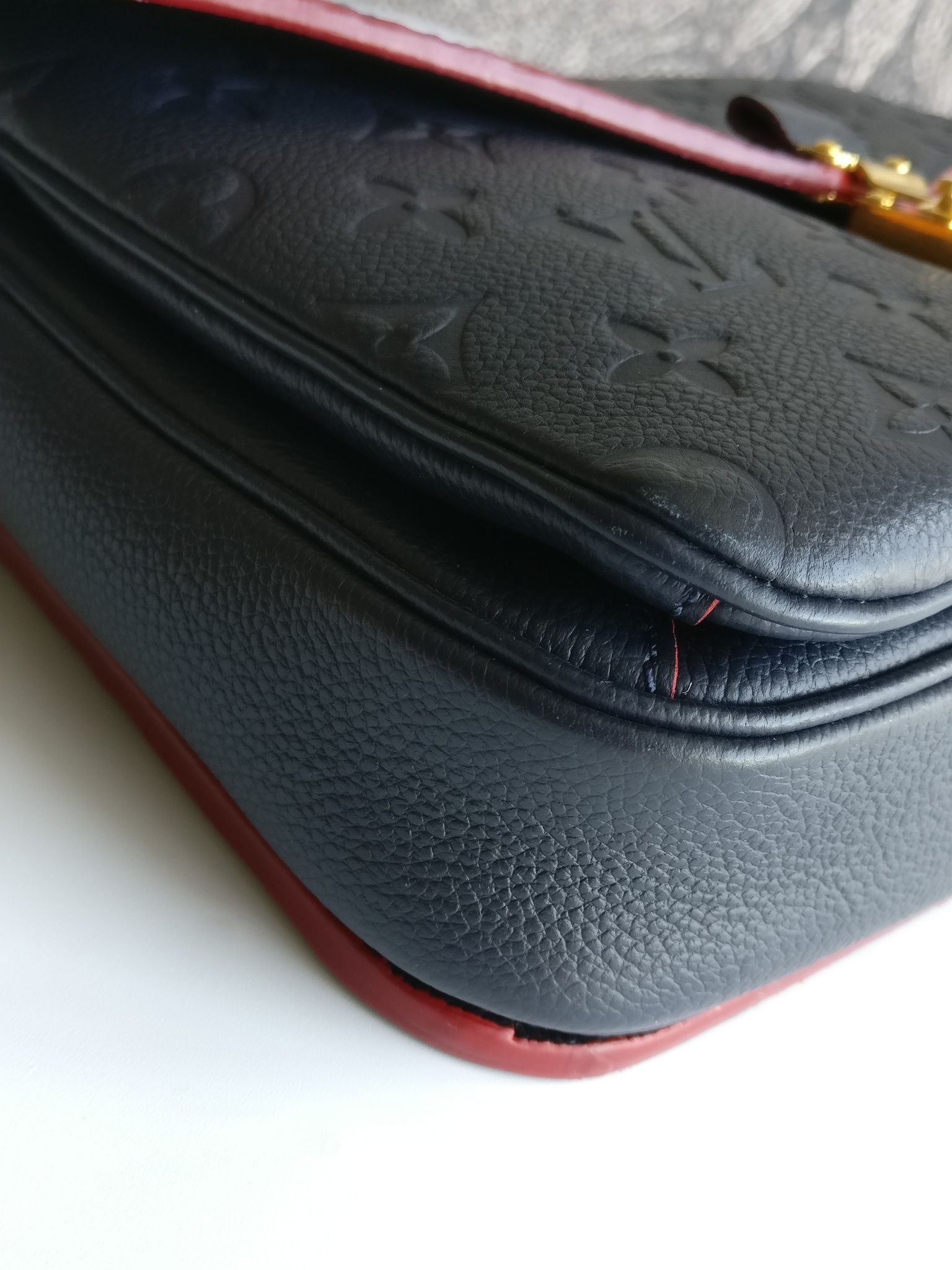 Louis Vuitton Pochette Metis empreinte blue