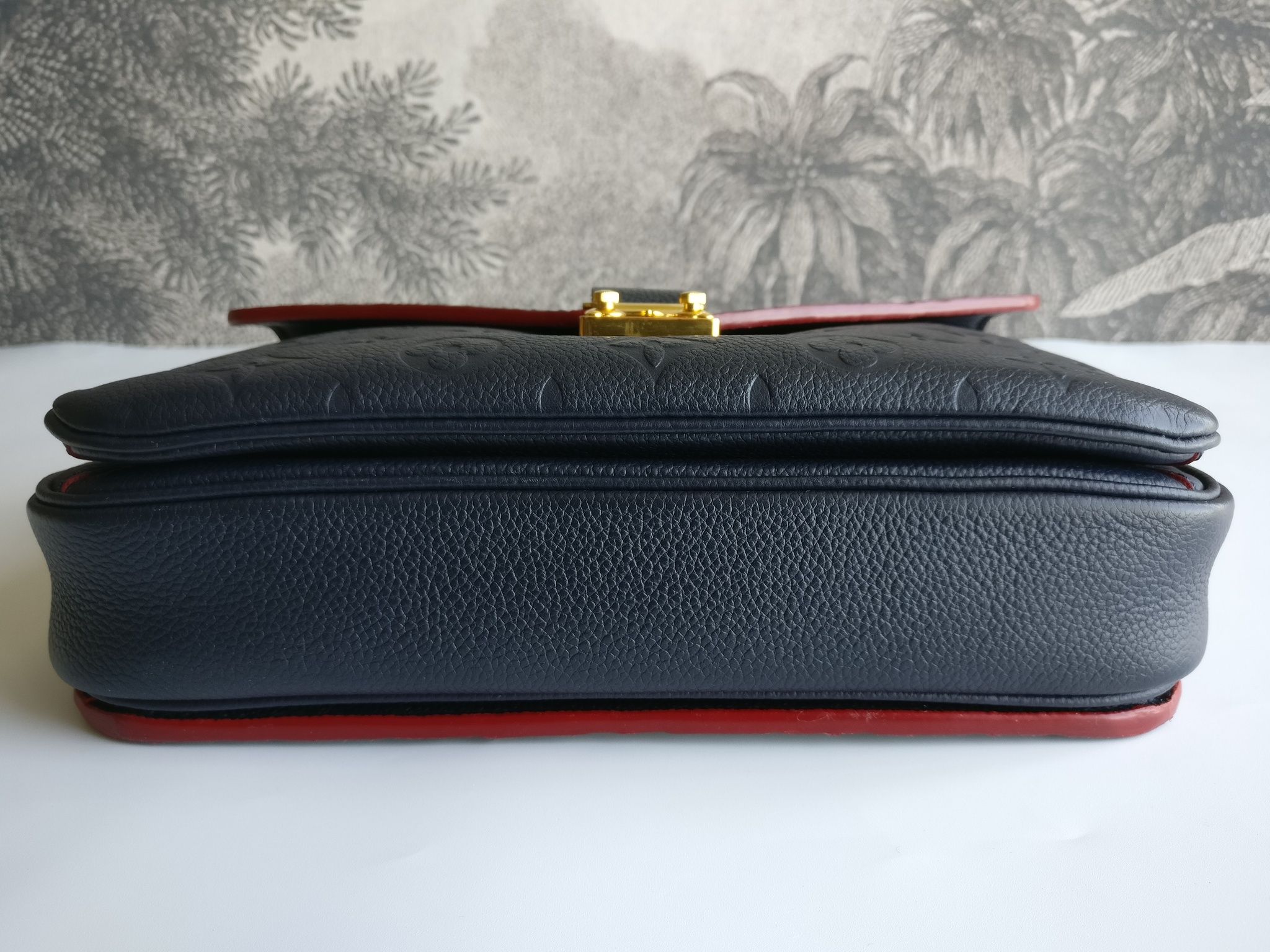 Louis Vuitton Pochette Metis empreinte blue