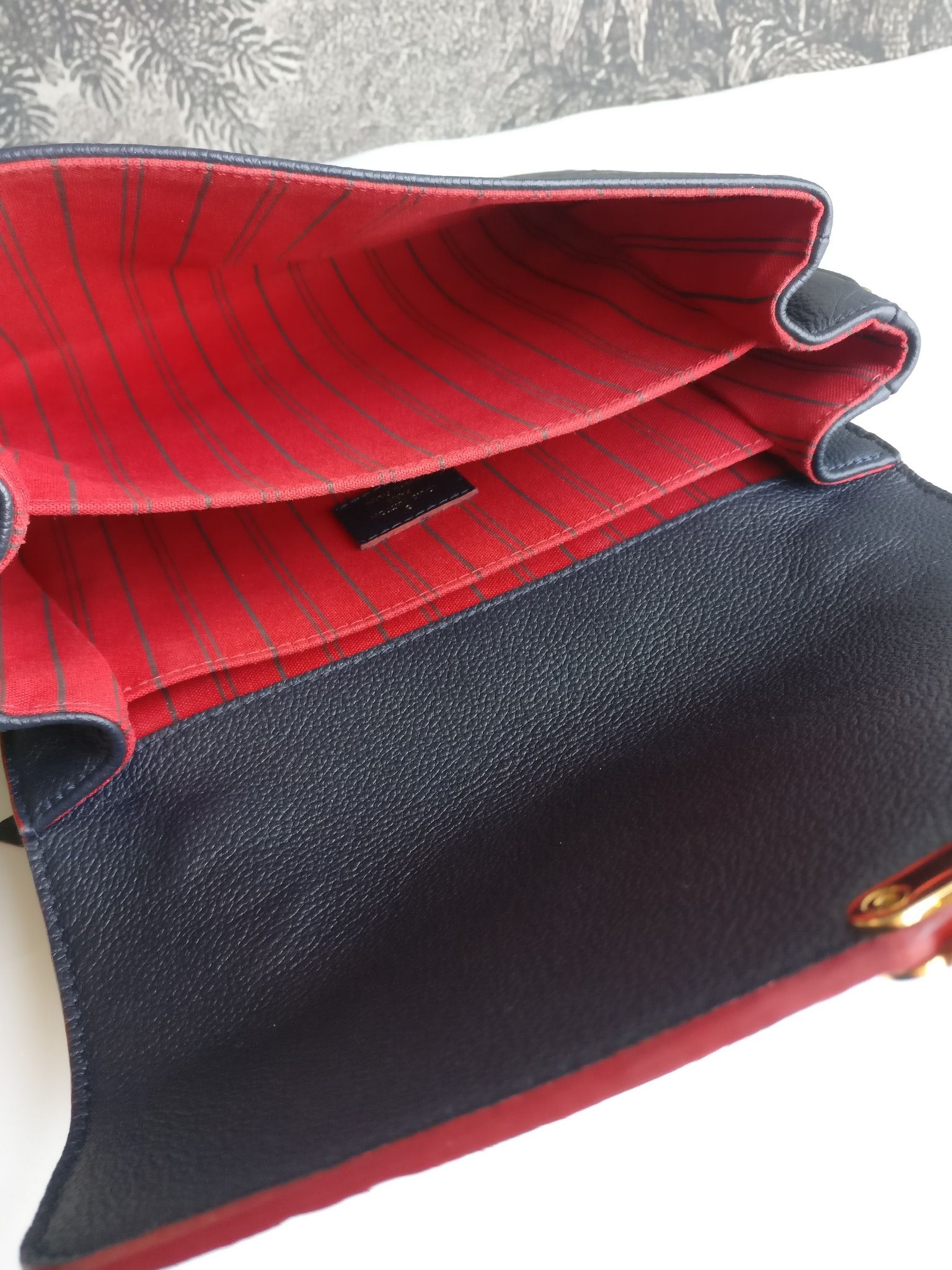 Louis Vuitton Pochette Metis empreinte blue