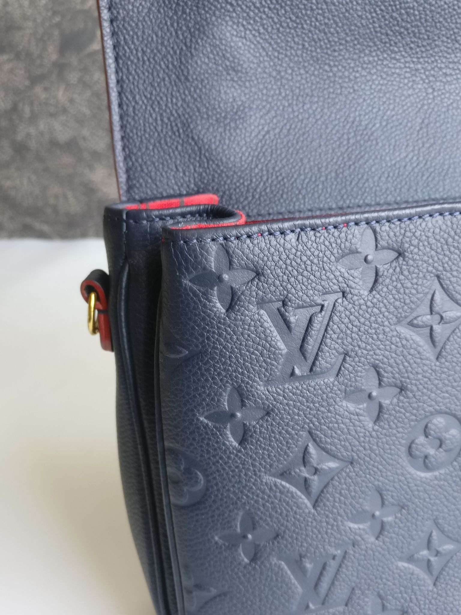 Louis Vuitton Pochette Metis empreinte blue