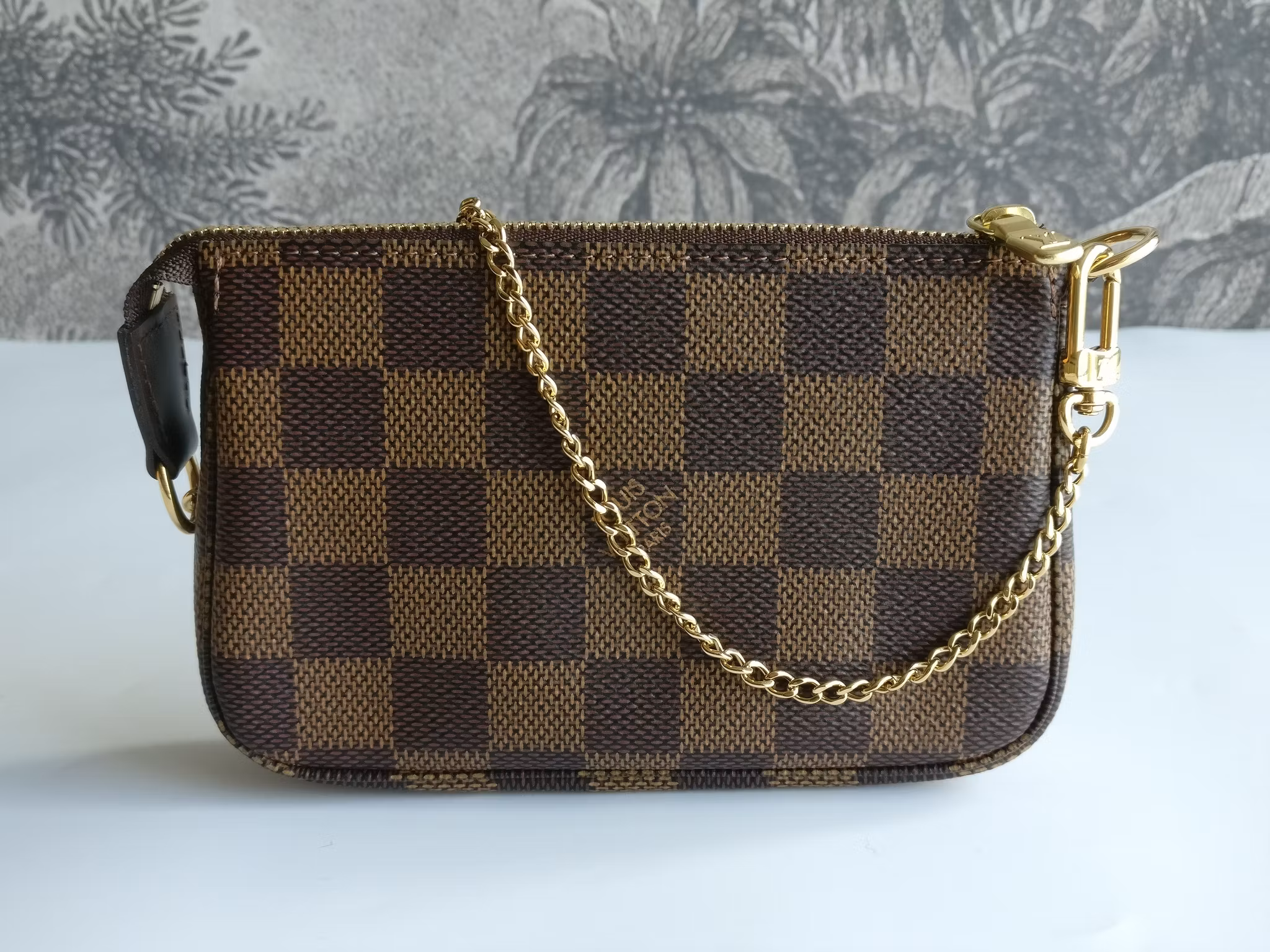 Louis Vuitton Mini Pochette Accessoires