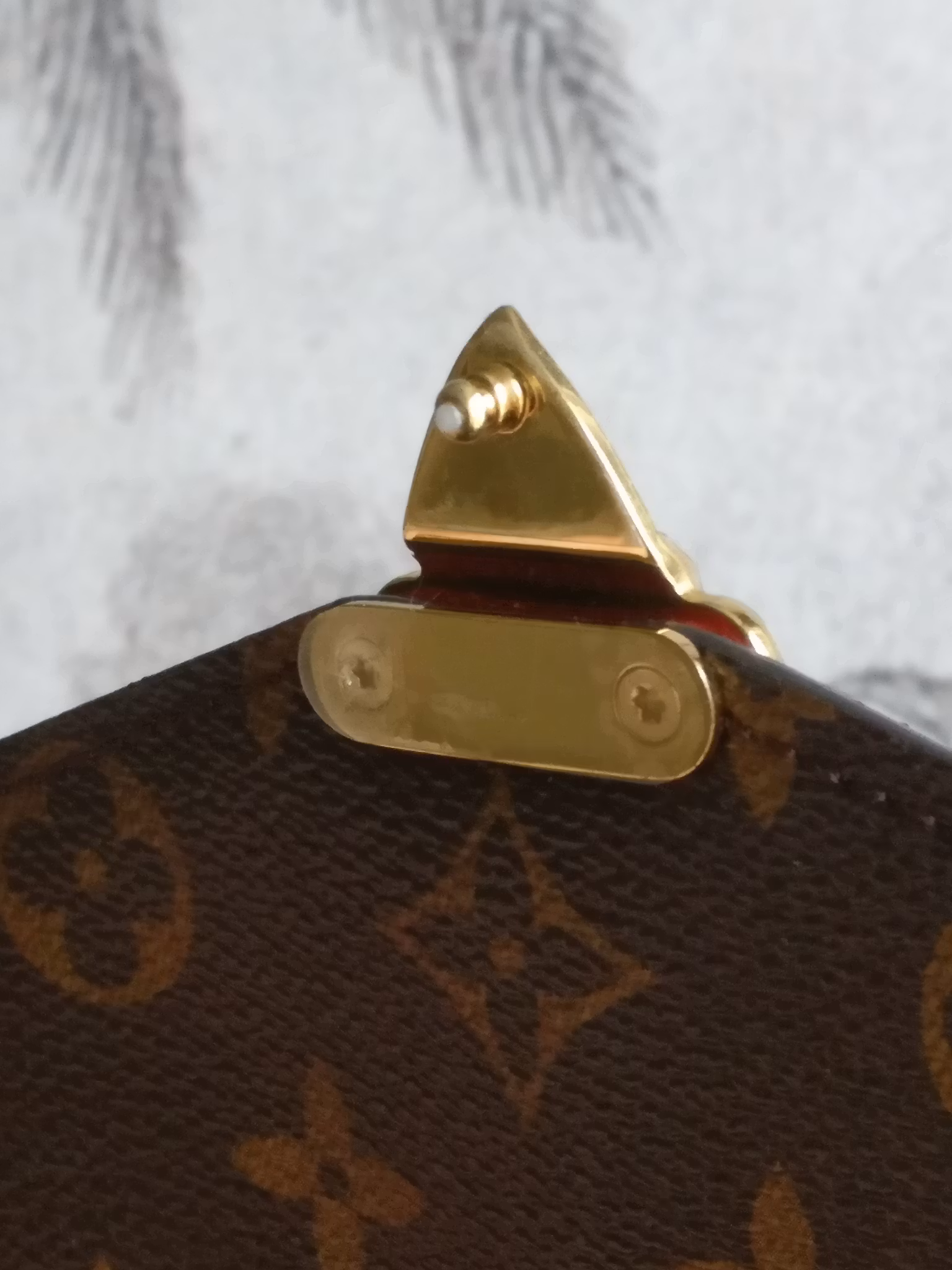 Louis Vuitton Pochette Metis