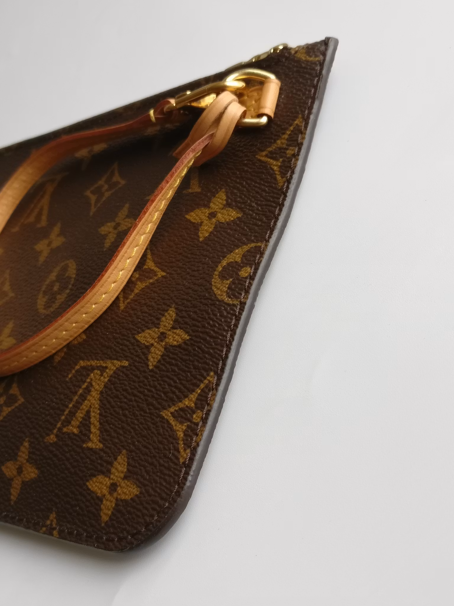 Louis Vuitton Neverfull MM pochette