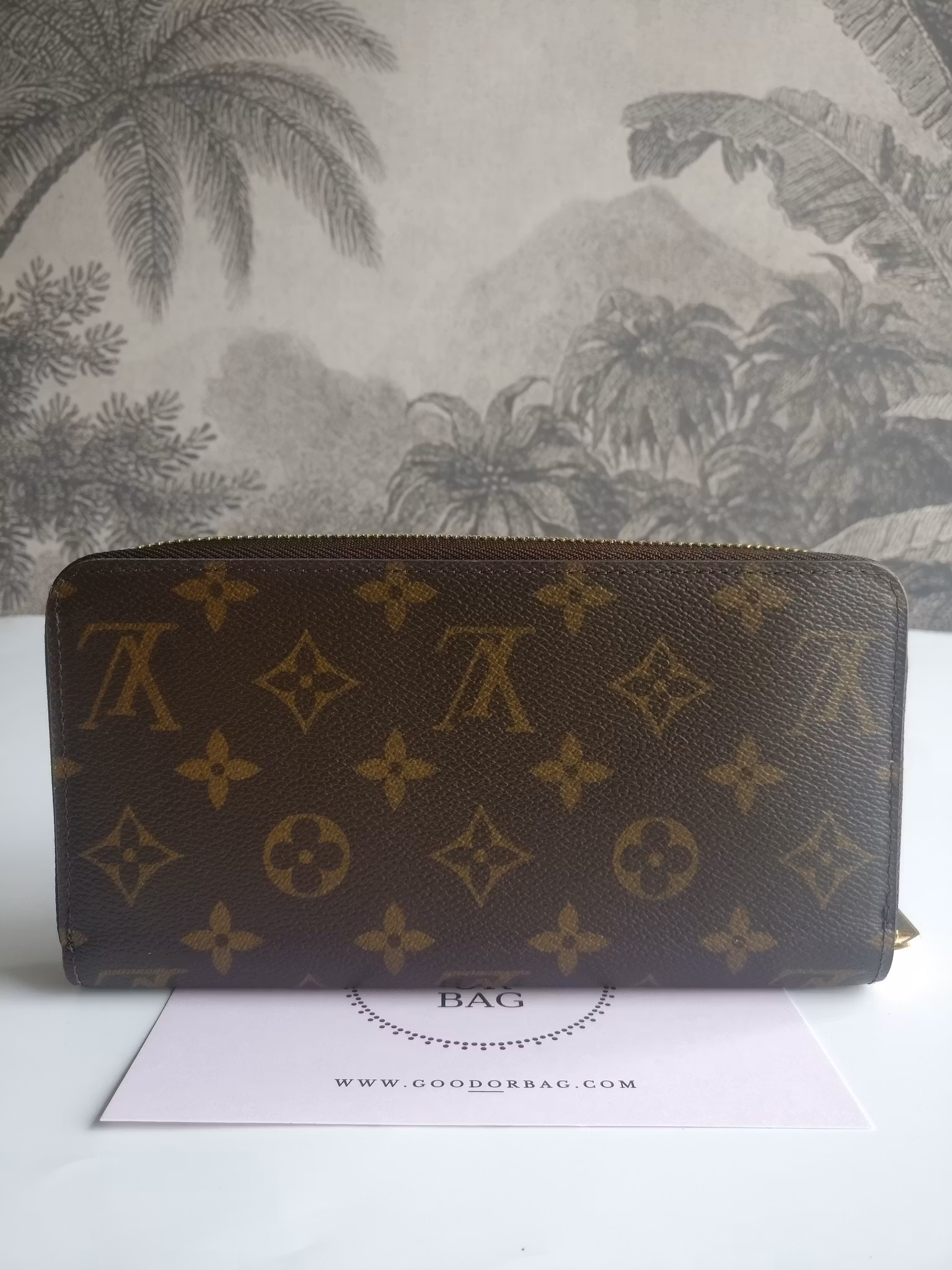 Louis Vuitton Zippy Wallet
