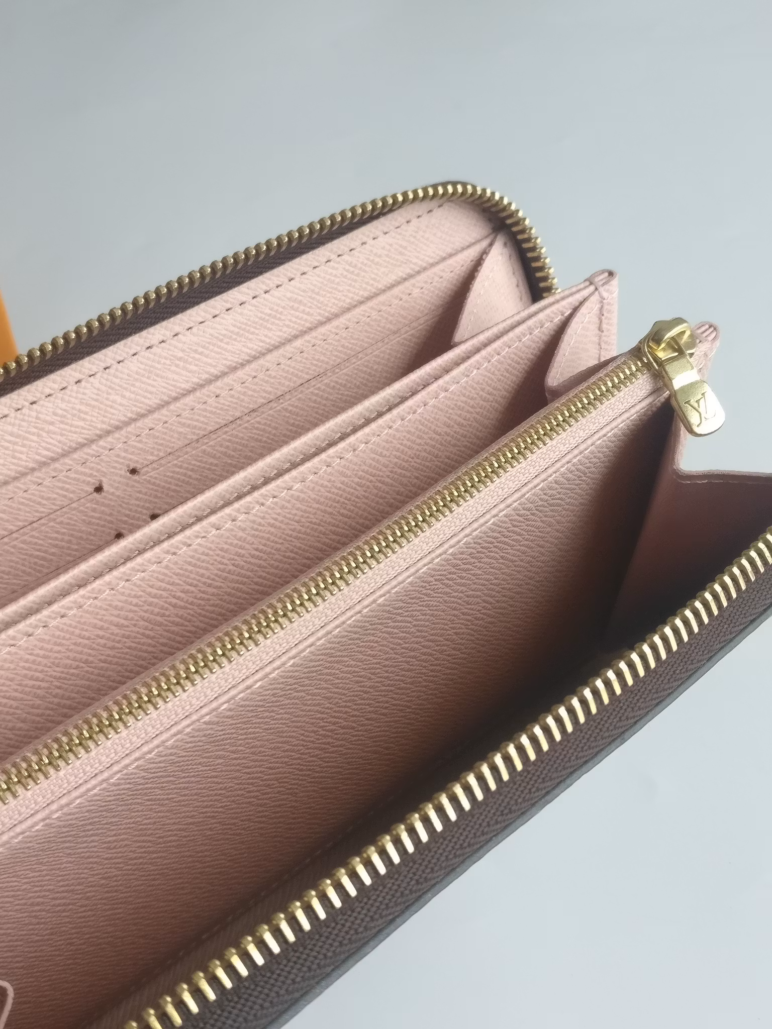 Louis Vuitton Zippy Wallet