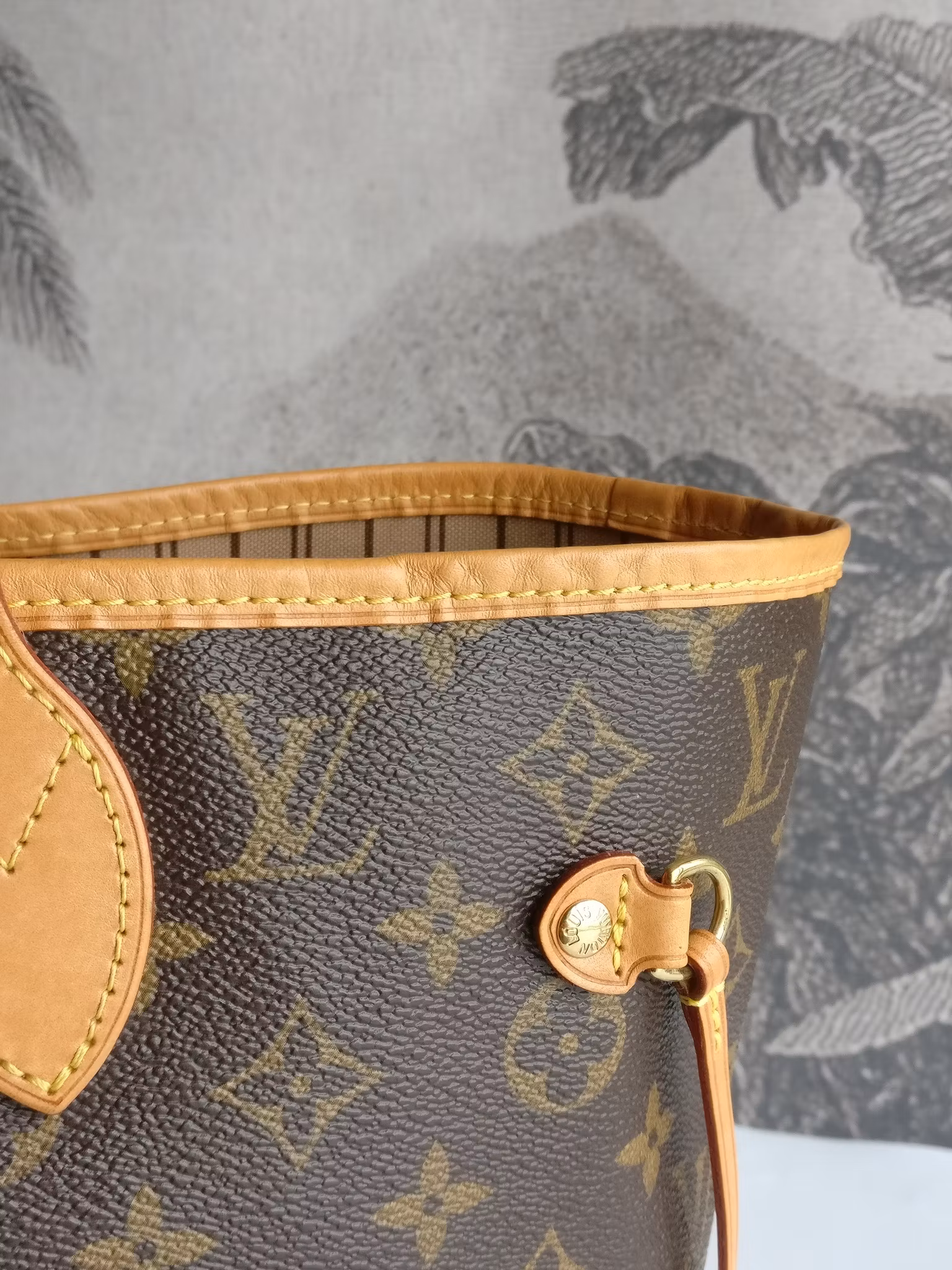 Louis Vuitton Neverfull MM