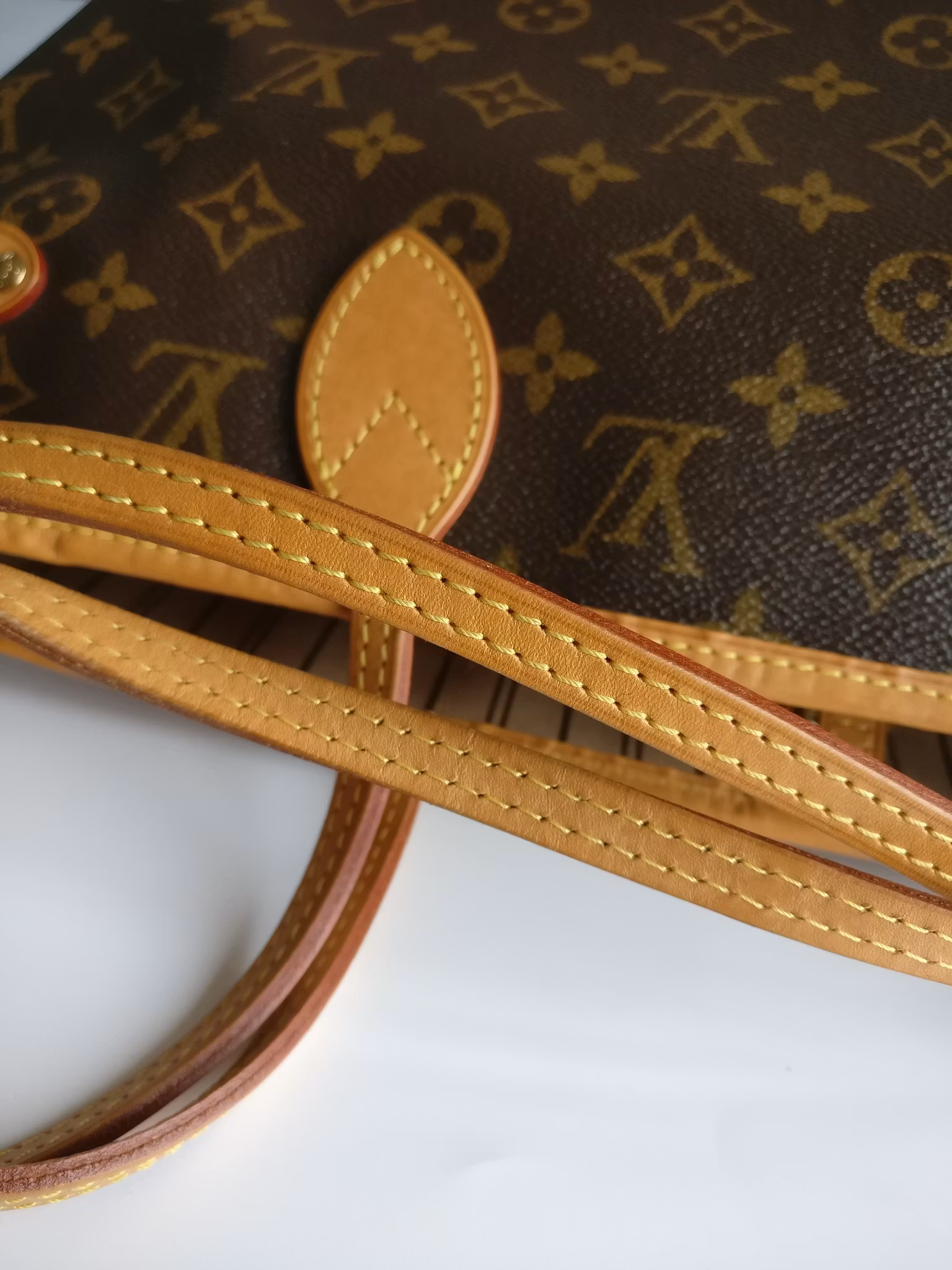 Louis Vuitton Neverfull MM
