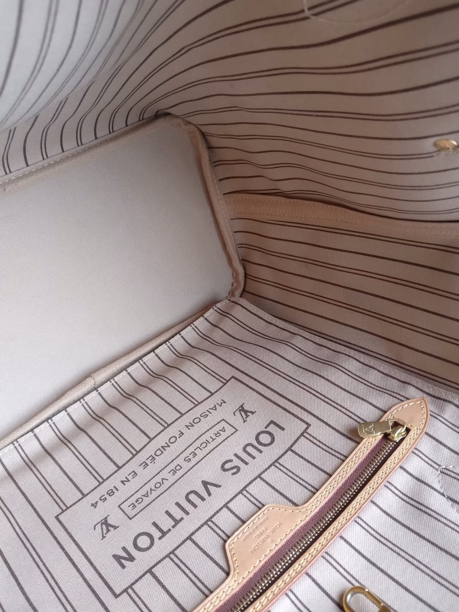 Louis Vuitton Neverfull MM