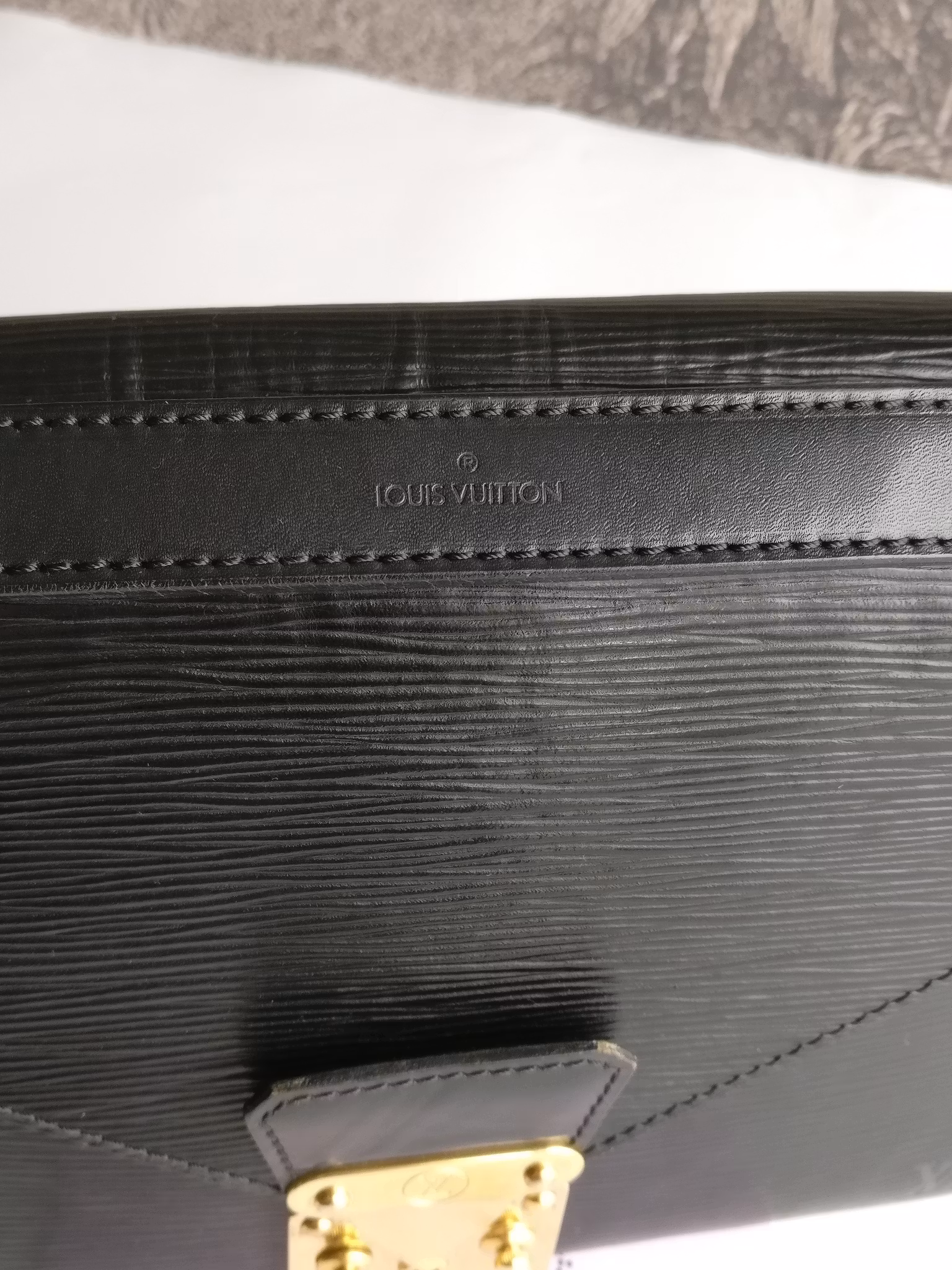 Louis Vuitton Sac Biface