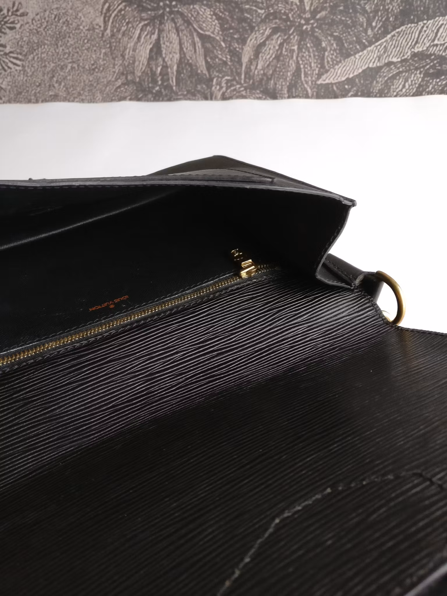Louis Vuitton Sac Biface