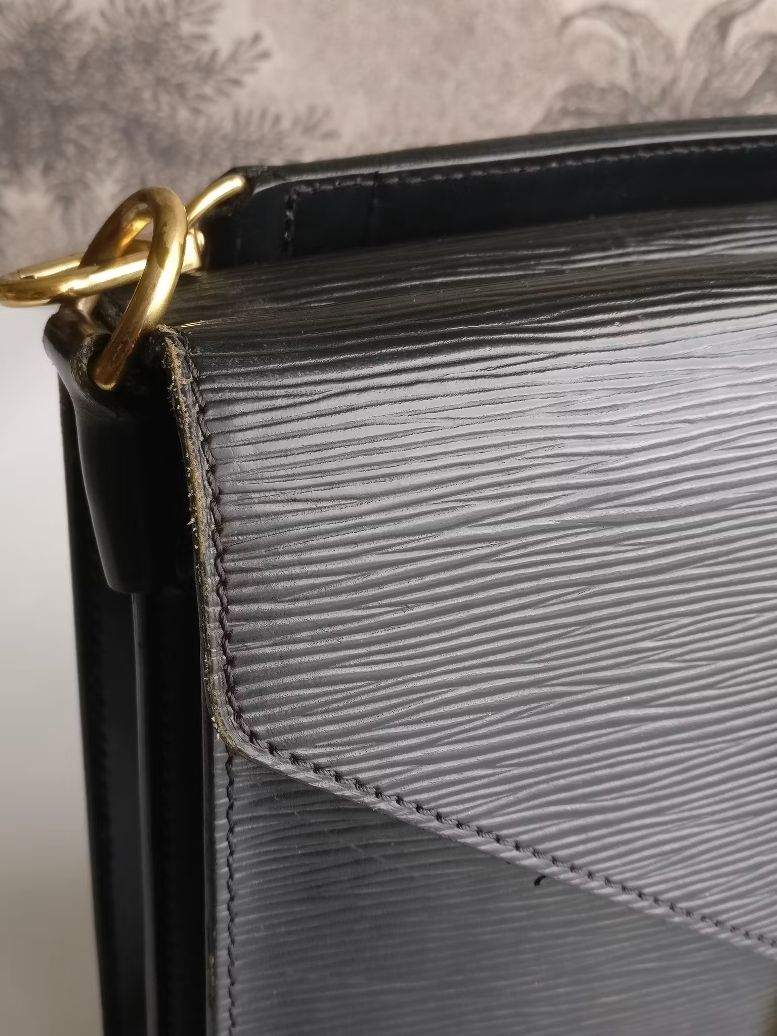 Louis Vuitton Sac Biface