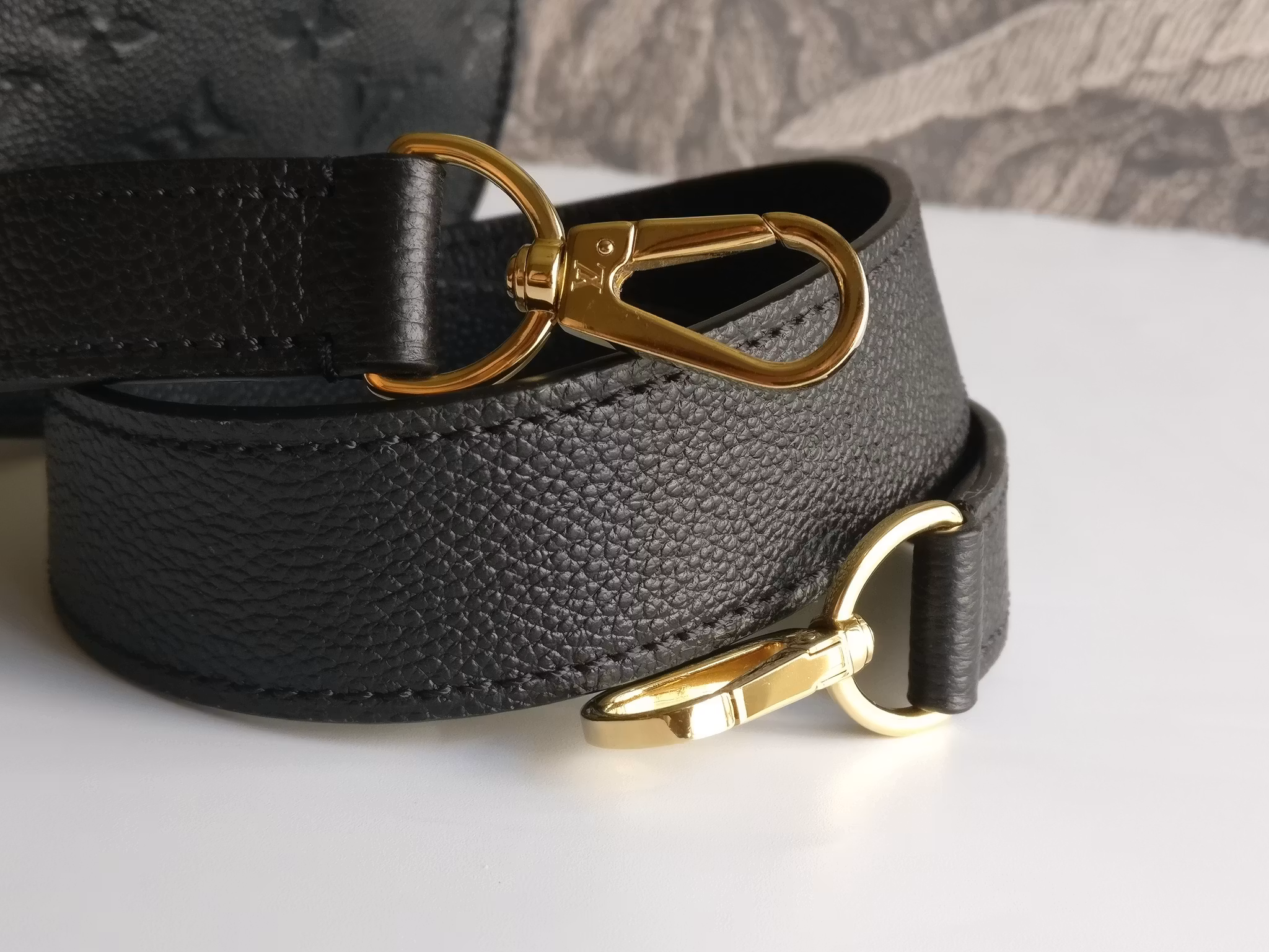 Louis Vuitton Metis Hobo