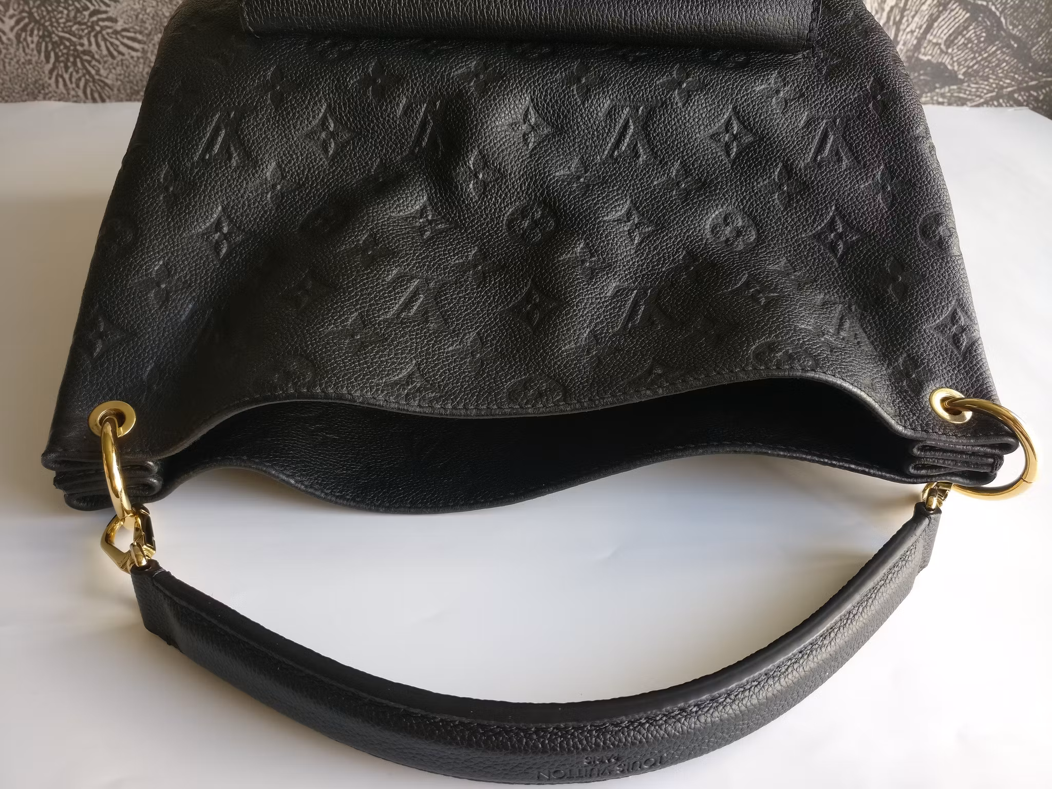 Louis Vuitton Metis Hobo