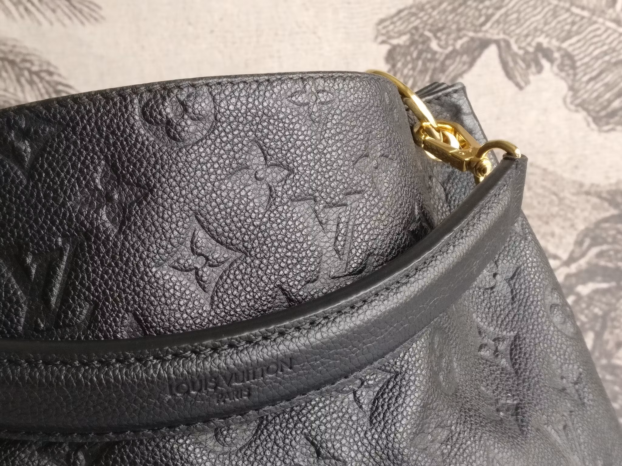 Louis Vuitton Metis Hobo