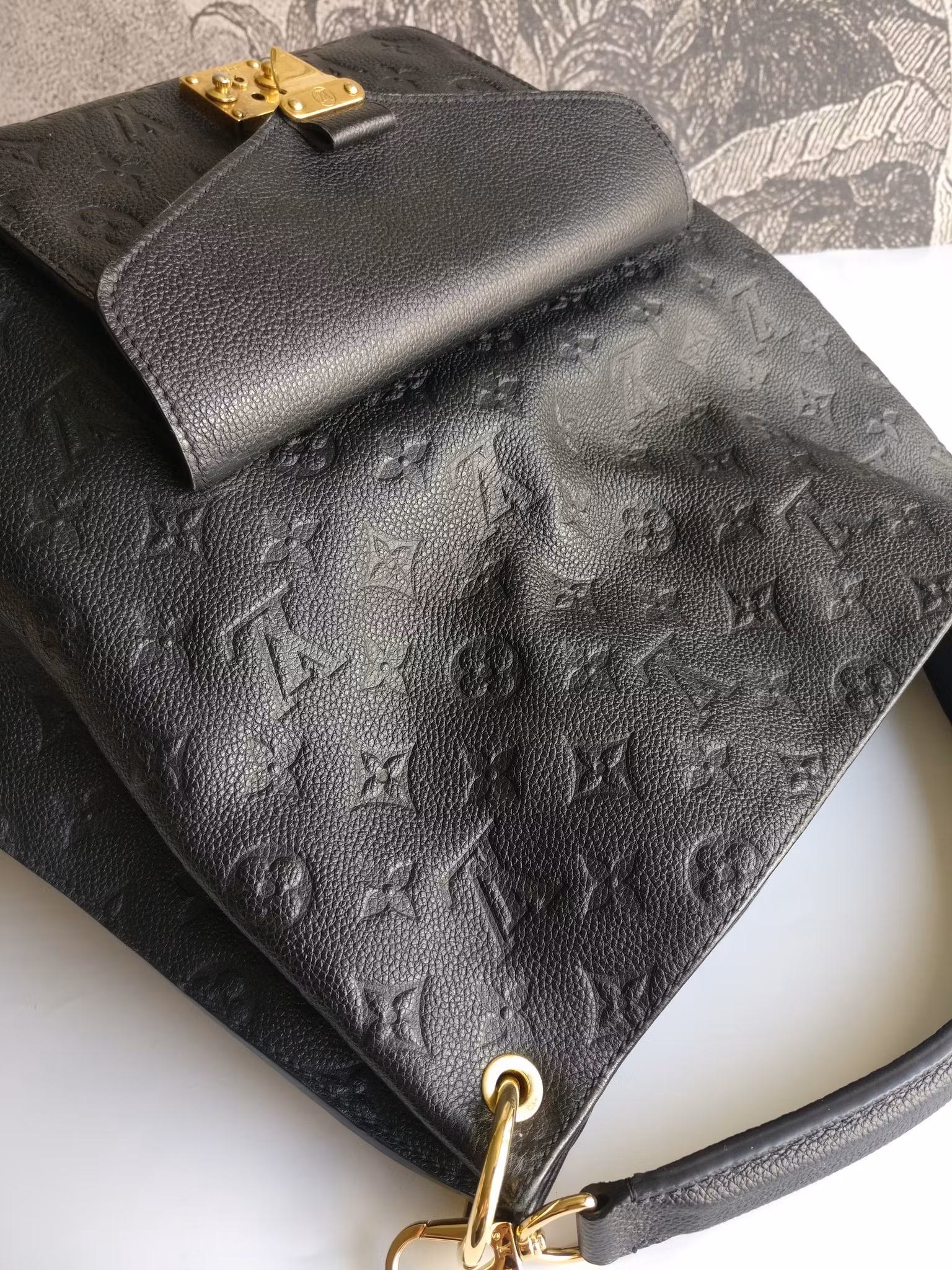 Louis Vuitton Metis Hobo