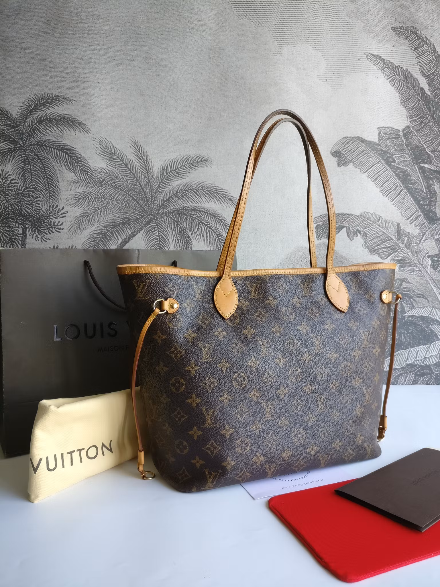 Louis Vuitton Neverfull MM