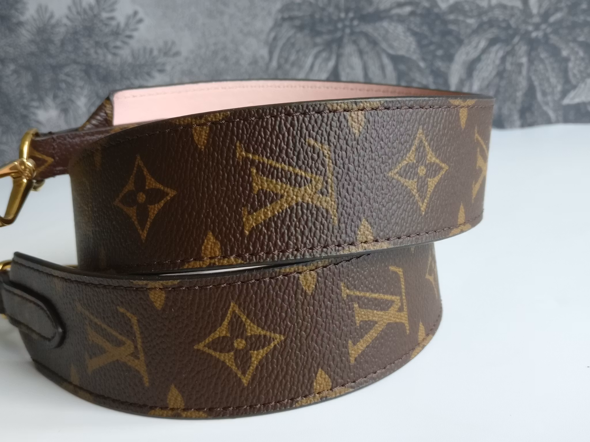 Louis Vuitton Shoulder Strap Monogram Rose Poudre