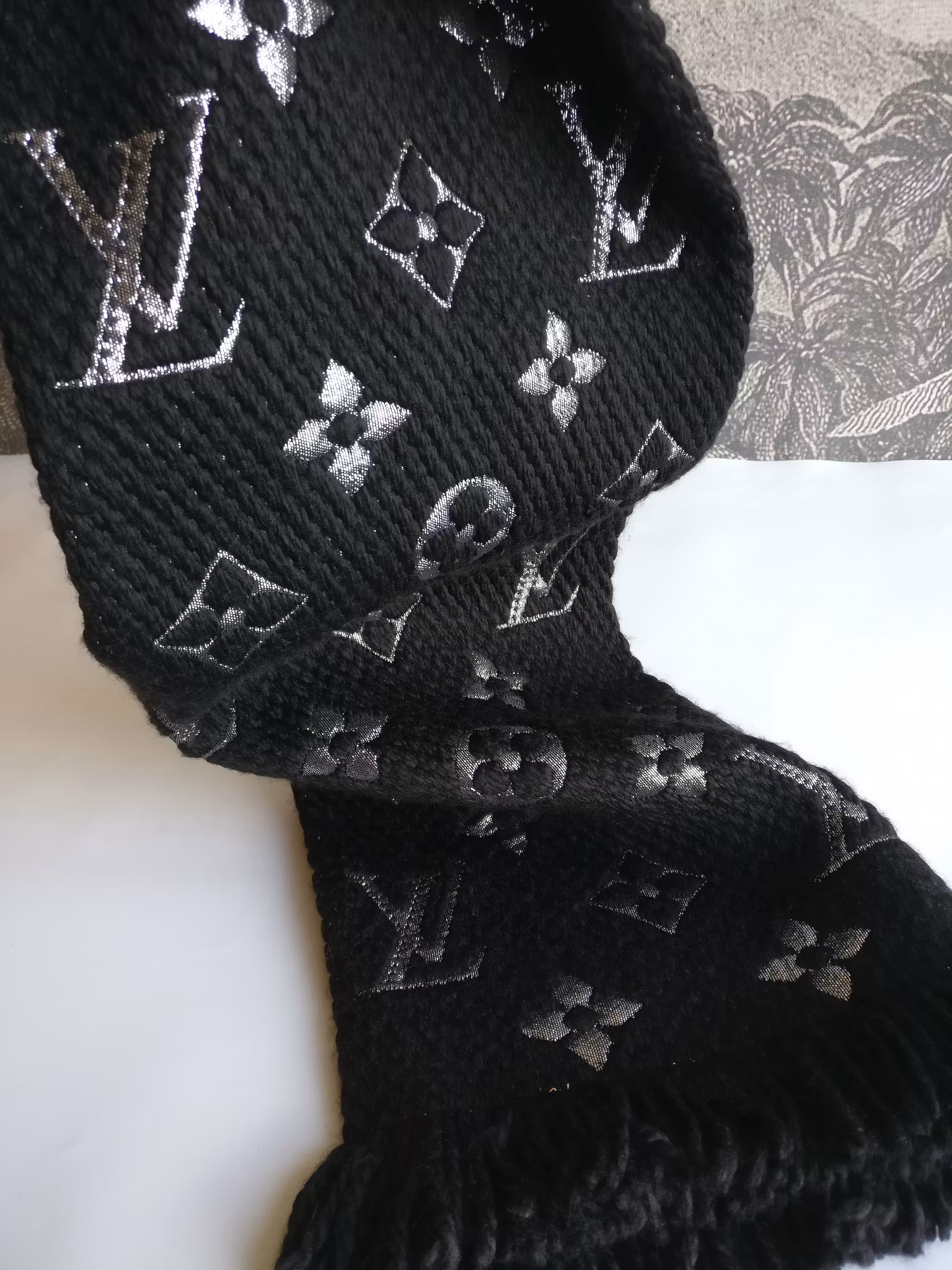 Louis Vuitton Logomania Shine Scarf