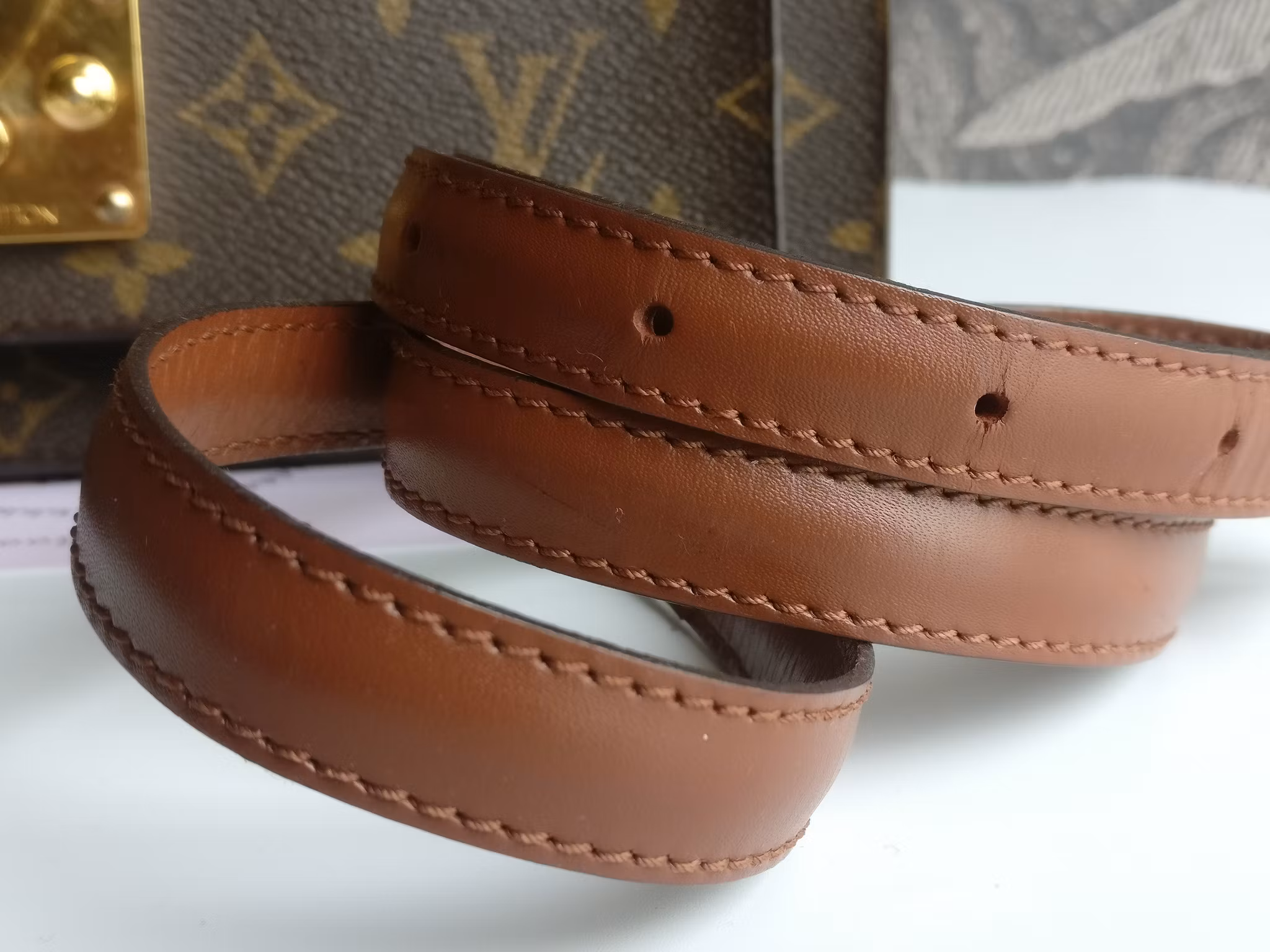 Louis Vuitton Monceau 28