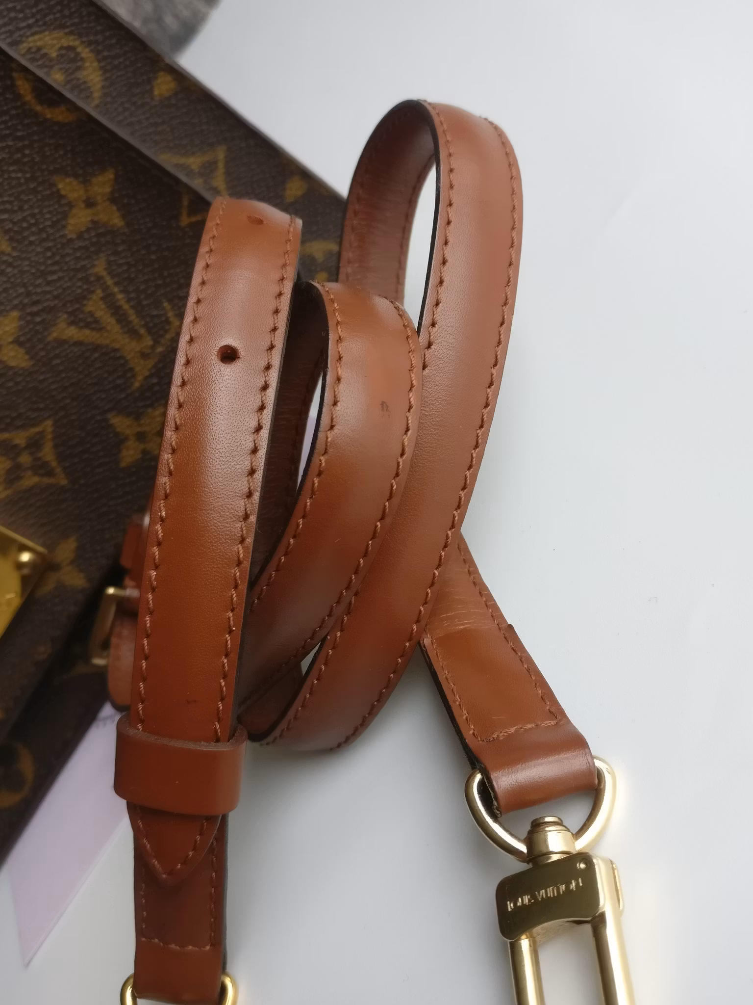 Louis Vuitton Monceau 28
